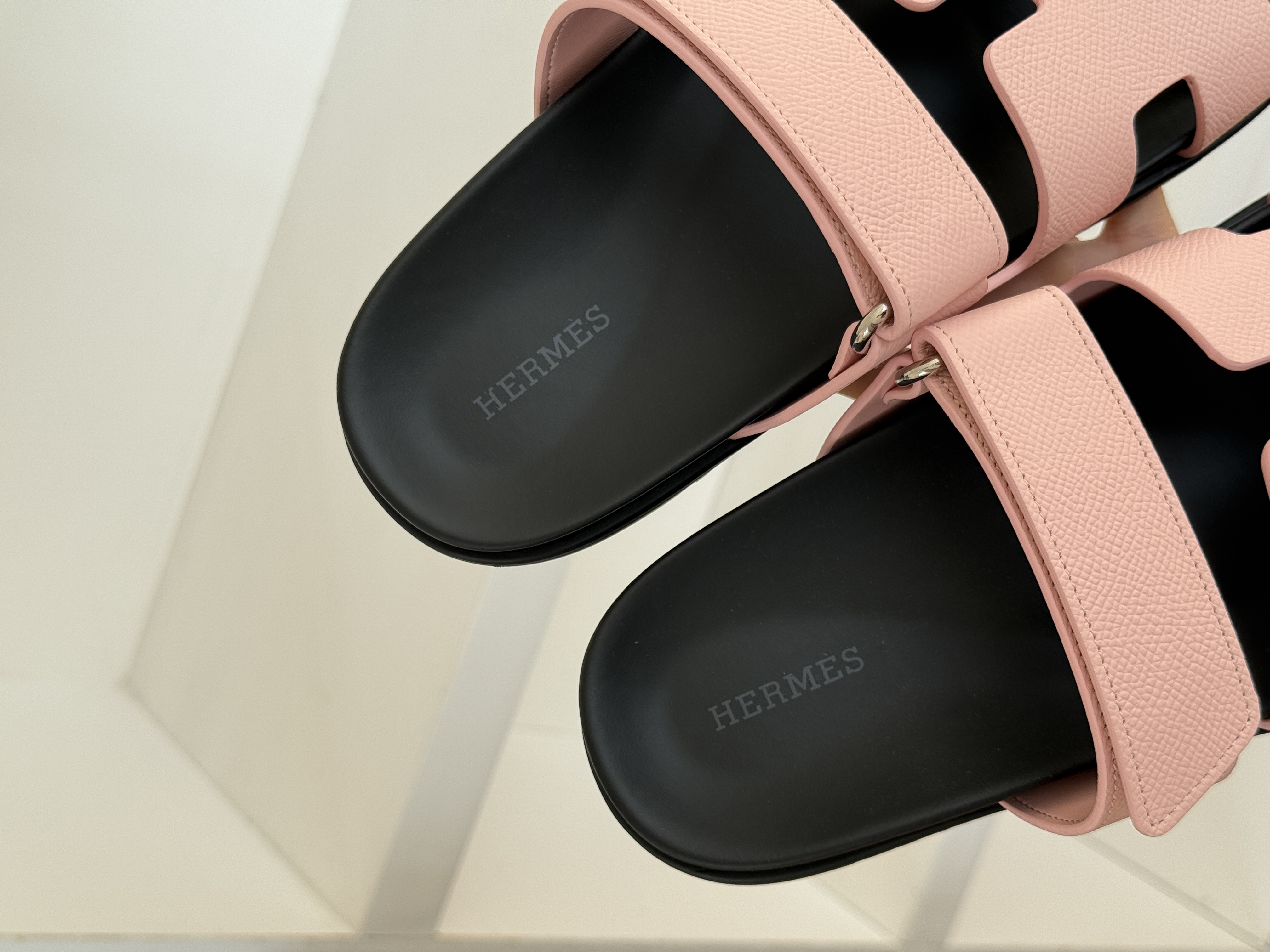 Hermès Chypre sandals, Sakura pink Epsom leather
