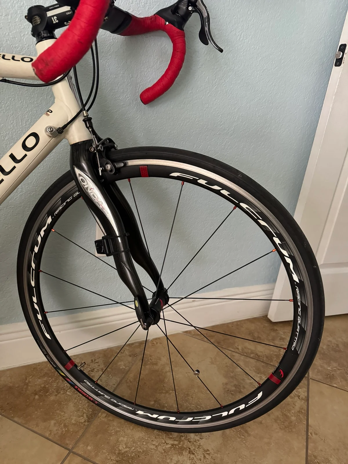 2012 Pinarello Dogma Road Bike 4VUTJ