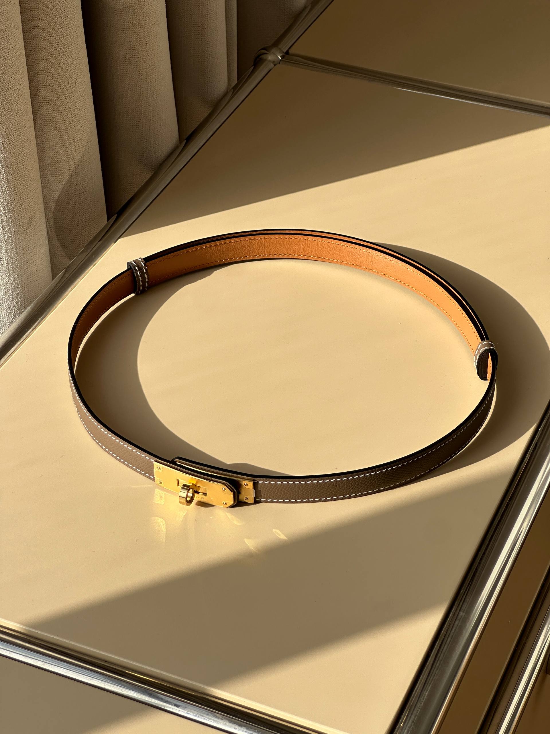Hermès Etoupe Kelly Buckle Thin Reversible Leather Belt