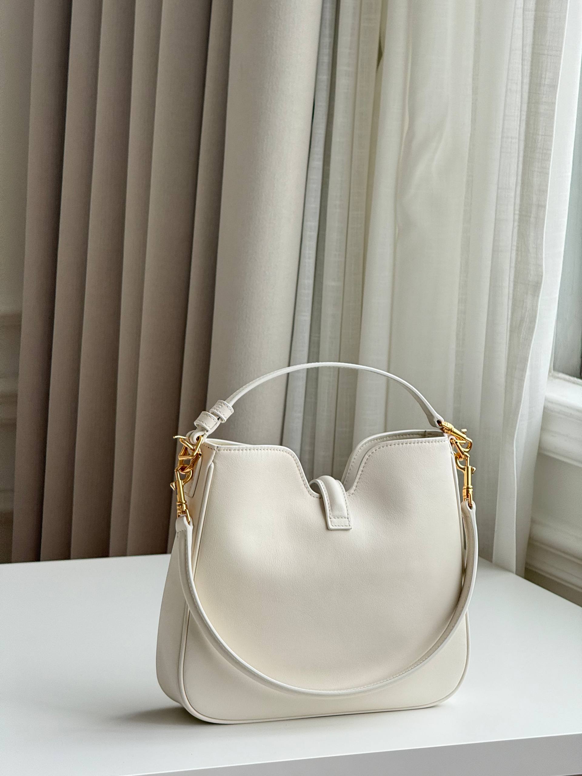 CELINE CAMILLE 16 SOFT
