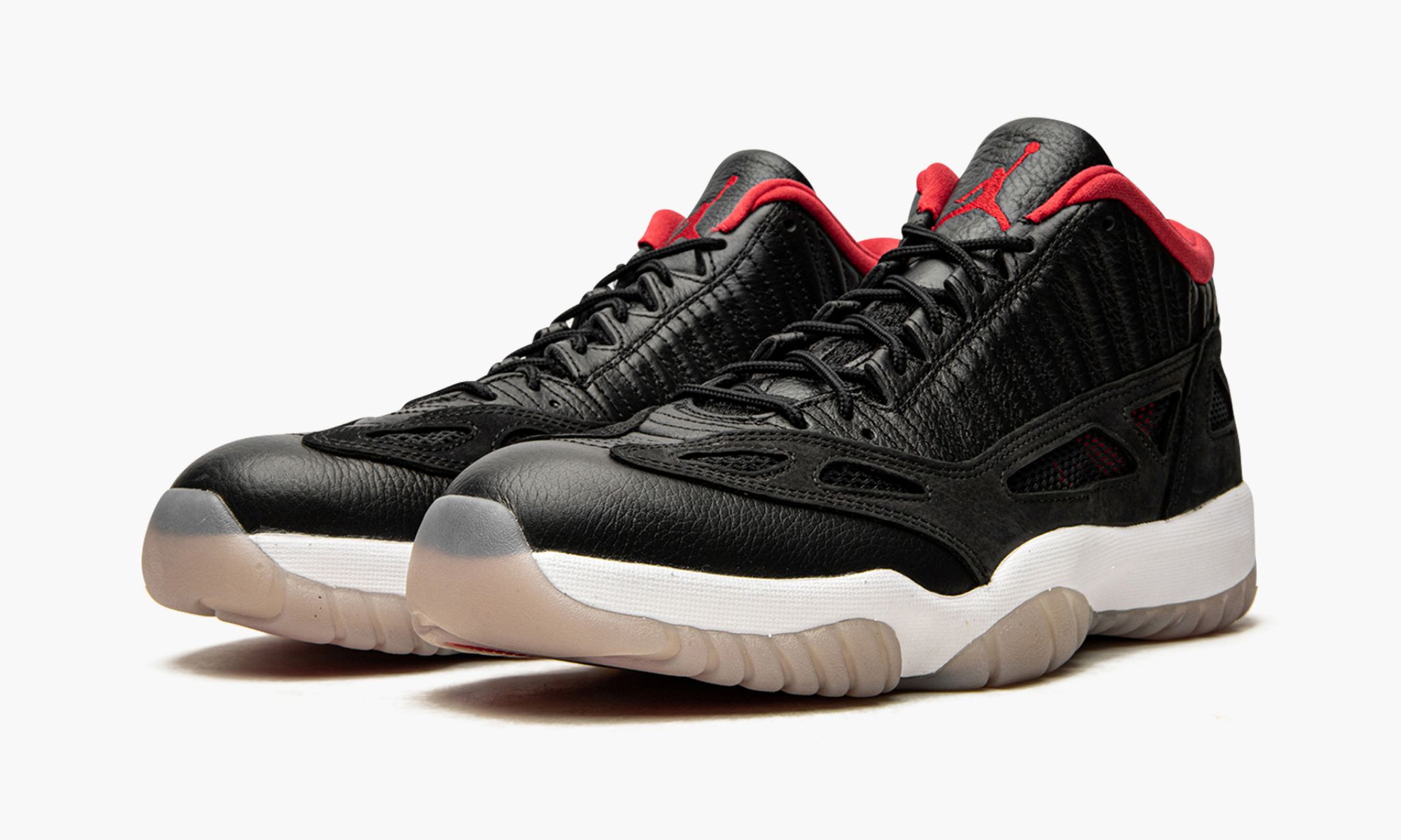 Air Jordan 11 Low IE 