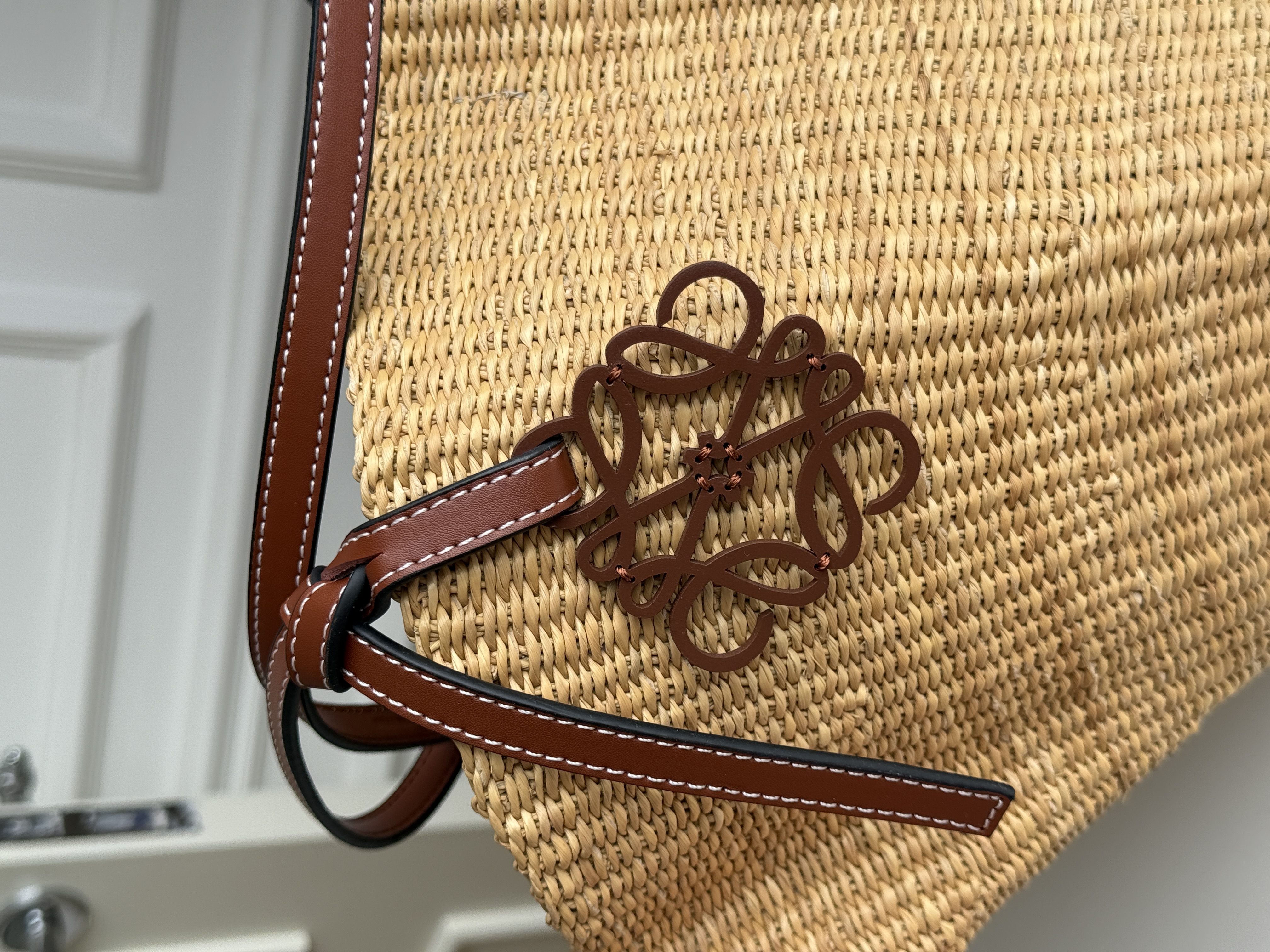 LOEWE Shell Basket Shell Straw Tote Bag