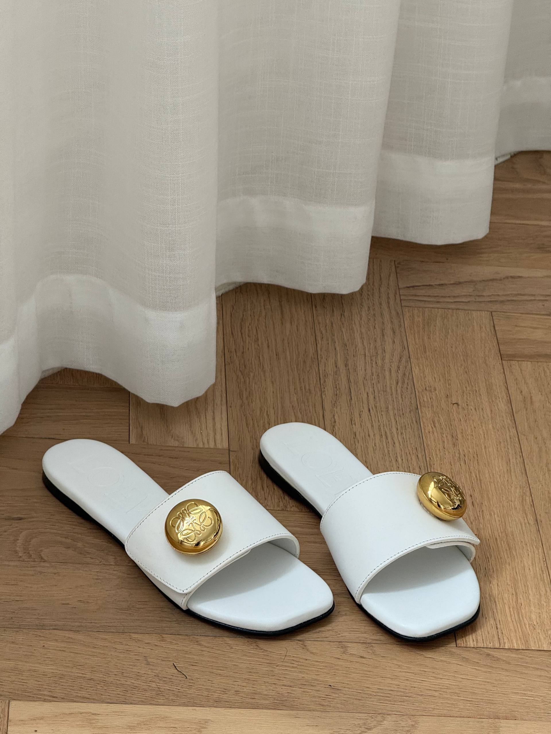 LOEWE Pebble Collection Leather Slides