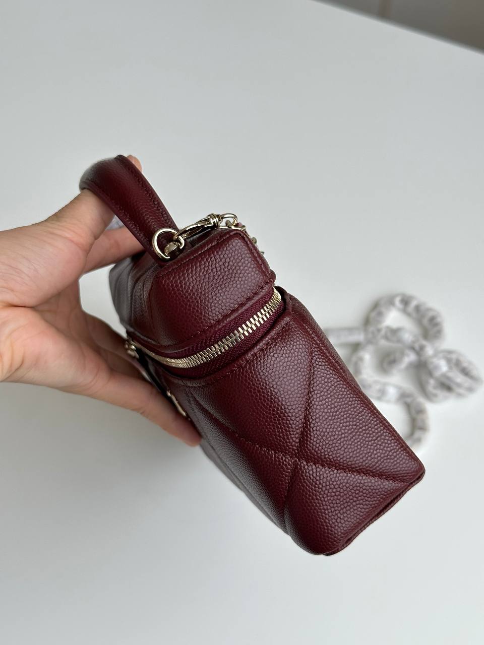 Chanel Burgundy Caviar Leather Diamond Quilt Double Zip Handheld Vanity Case Bag