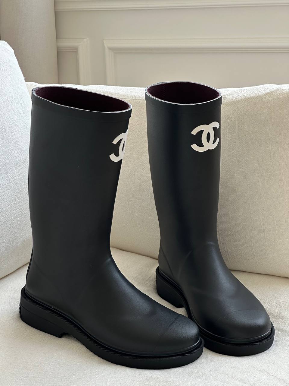 CHANEL Caoutchouc CC Logo High Rubber Rain Boots