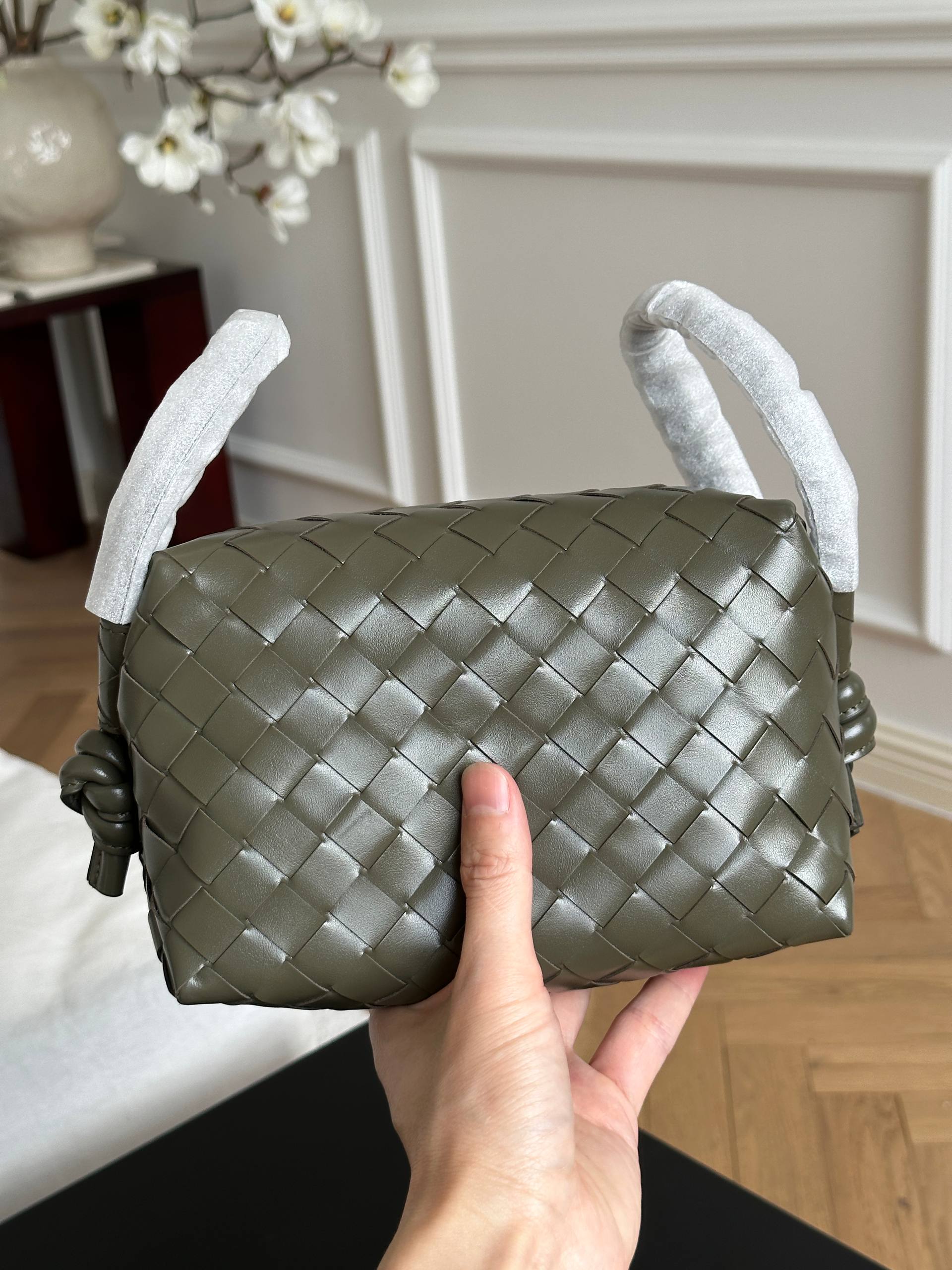 Bottega Veneta Olive Green Intrecciato Woven Knot Handle Crossbody Camera Bag