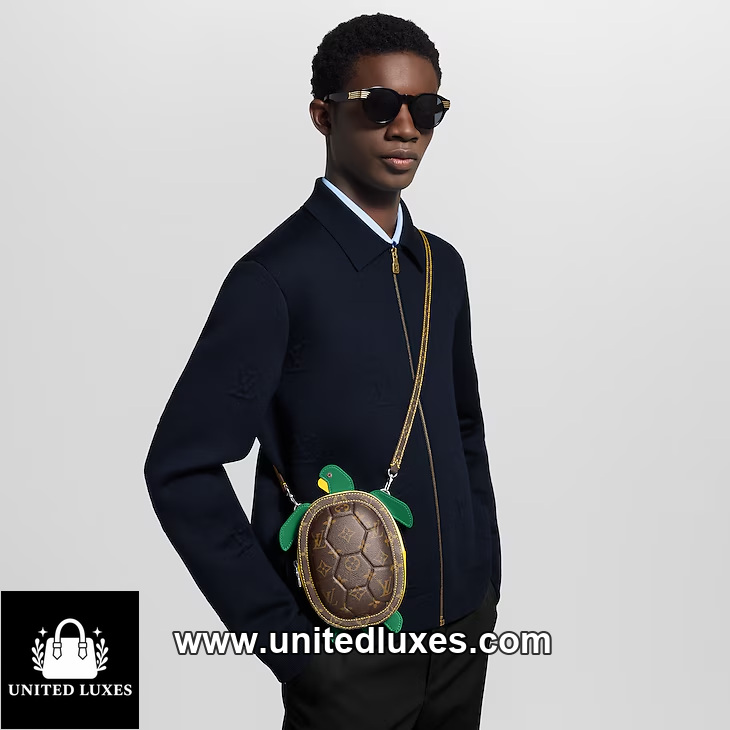 Replica LV Turtle Wearable Wallet