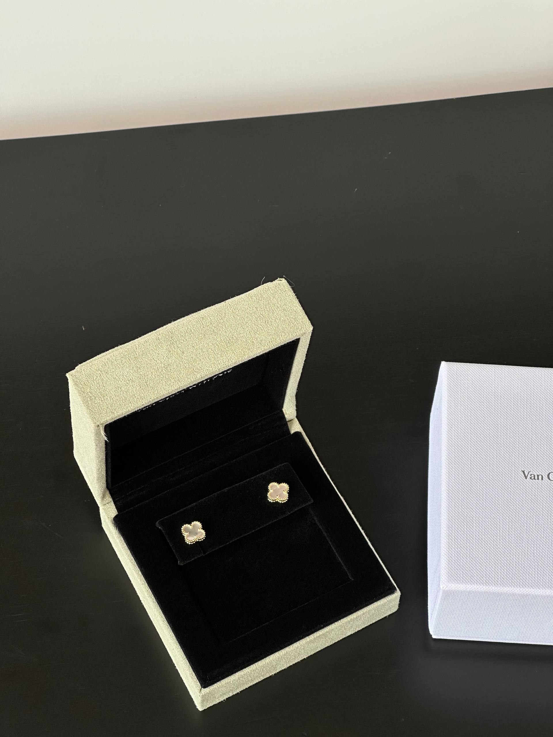 Van Cleef & Arpels Sweet Alhambra