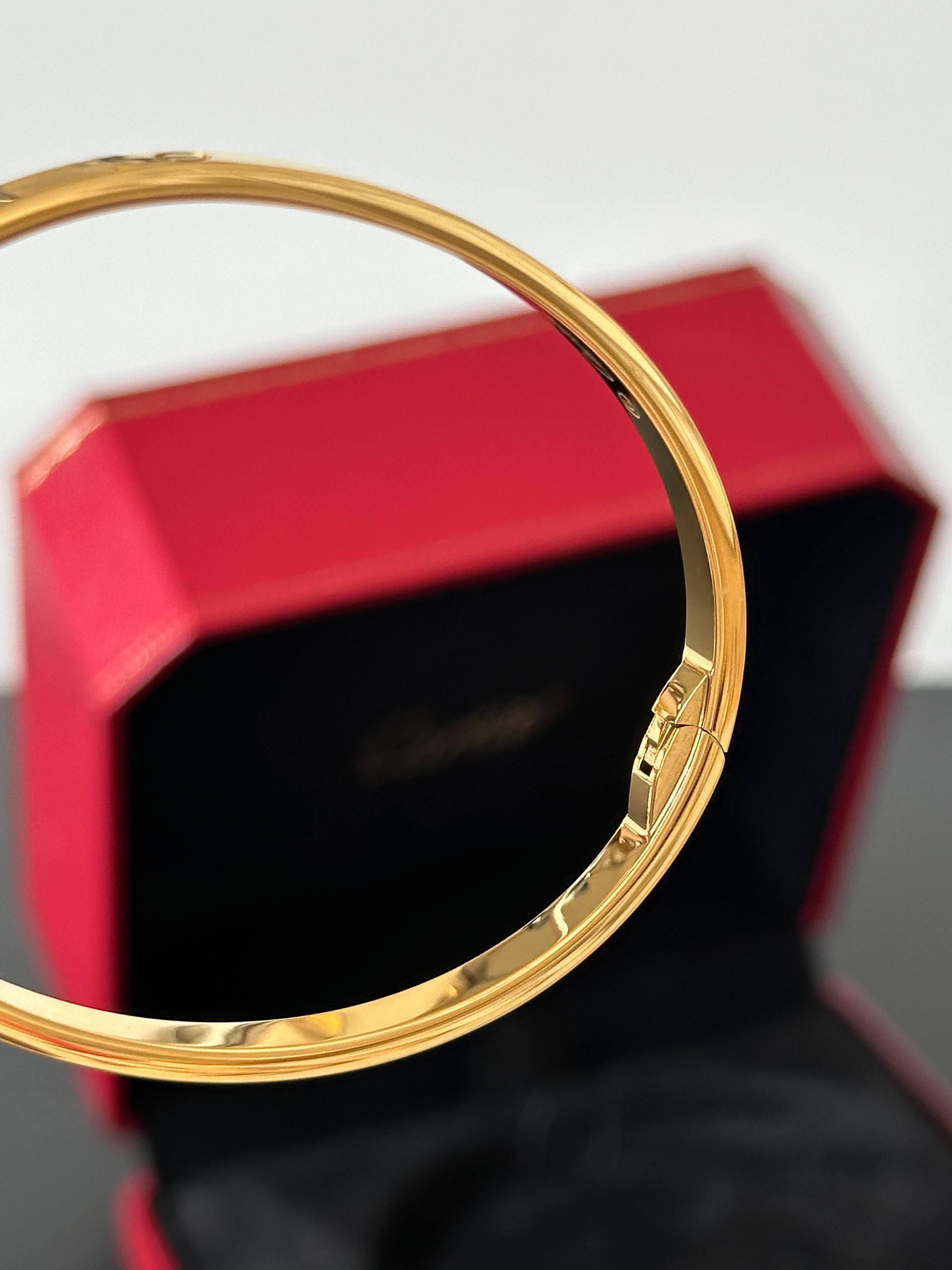 Cartier LOVE Bracelet in 18K Yellow Gold with 1 Diamond