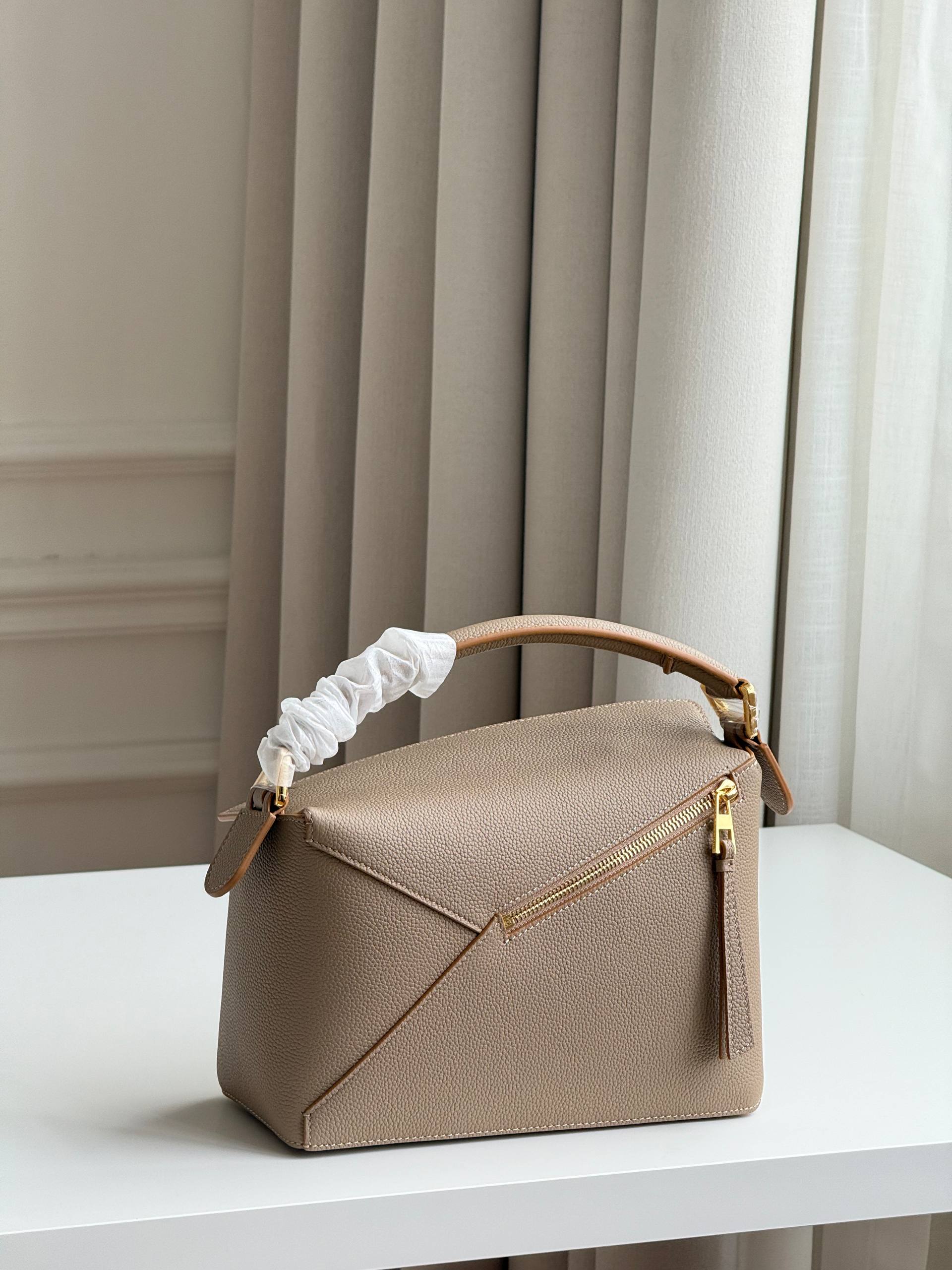 LOEWE Puzzle Geometric Splicing Bag