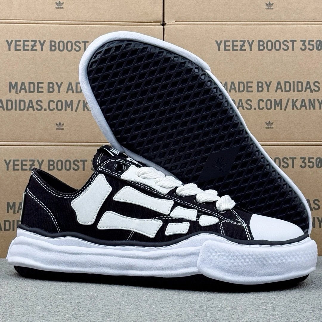 MMY & Amiri Skel Sneaker Black with bone