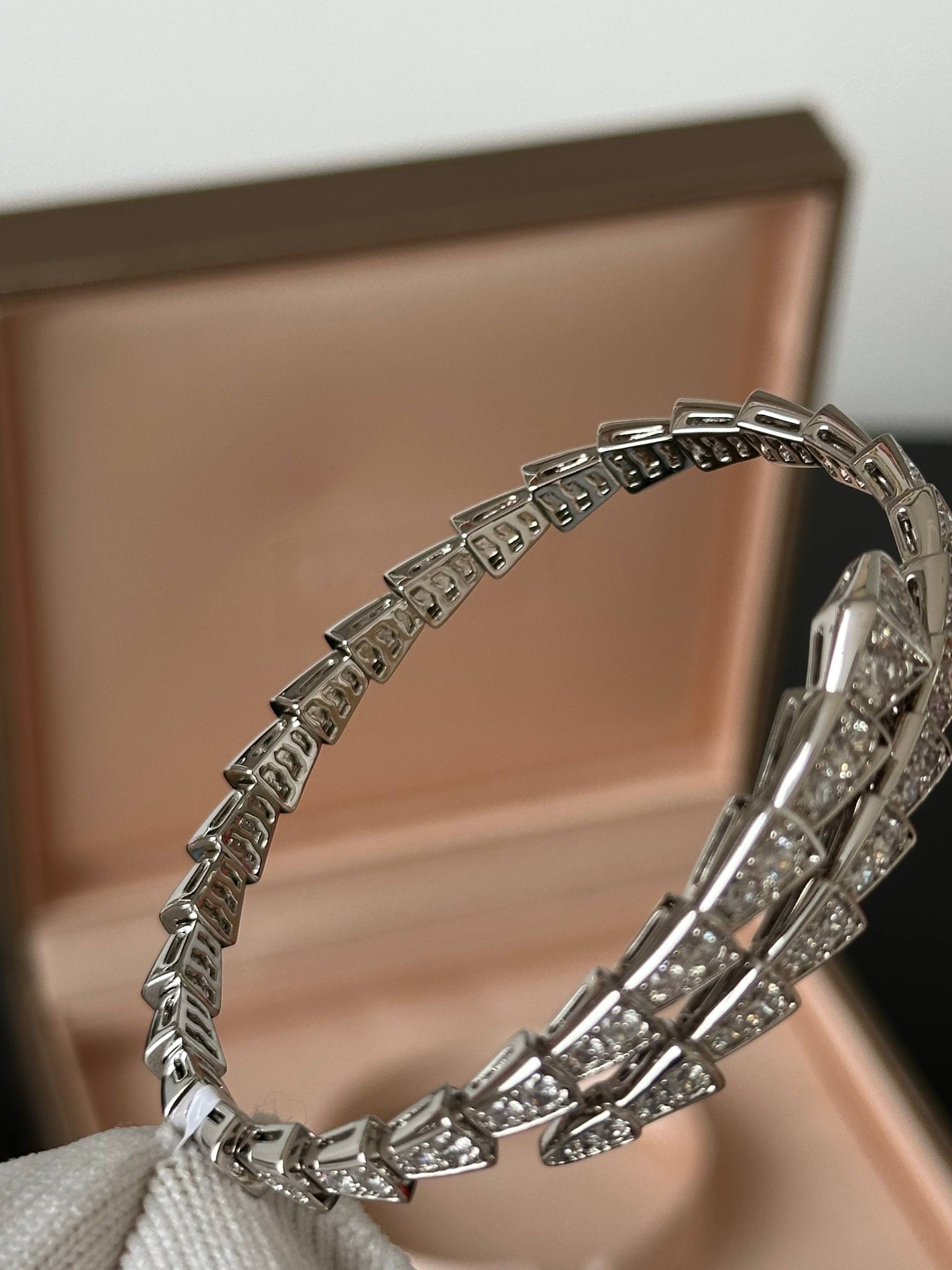 Bvlgari Serpenti Viper Full Diamond Snake Bracelet