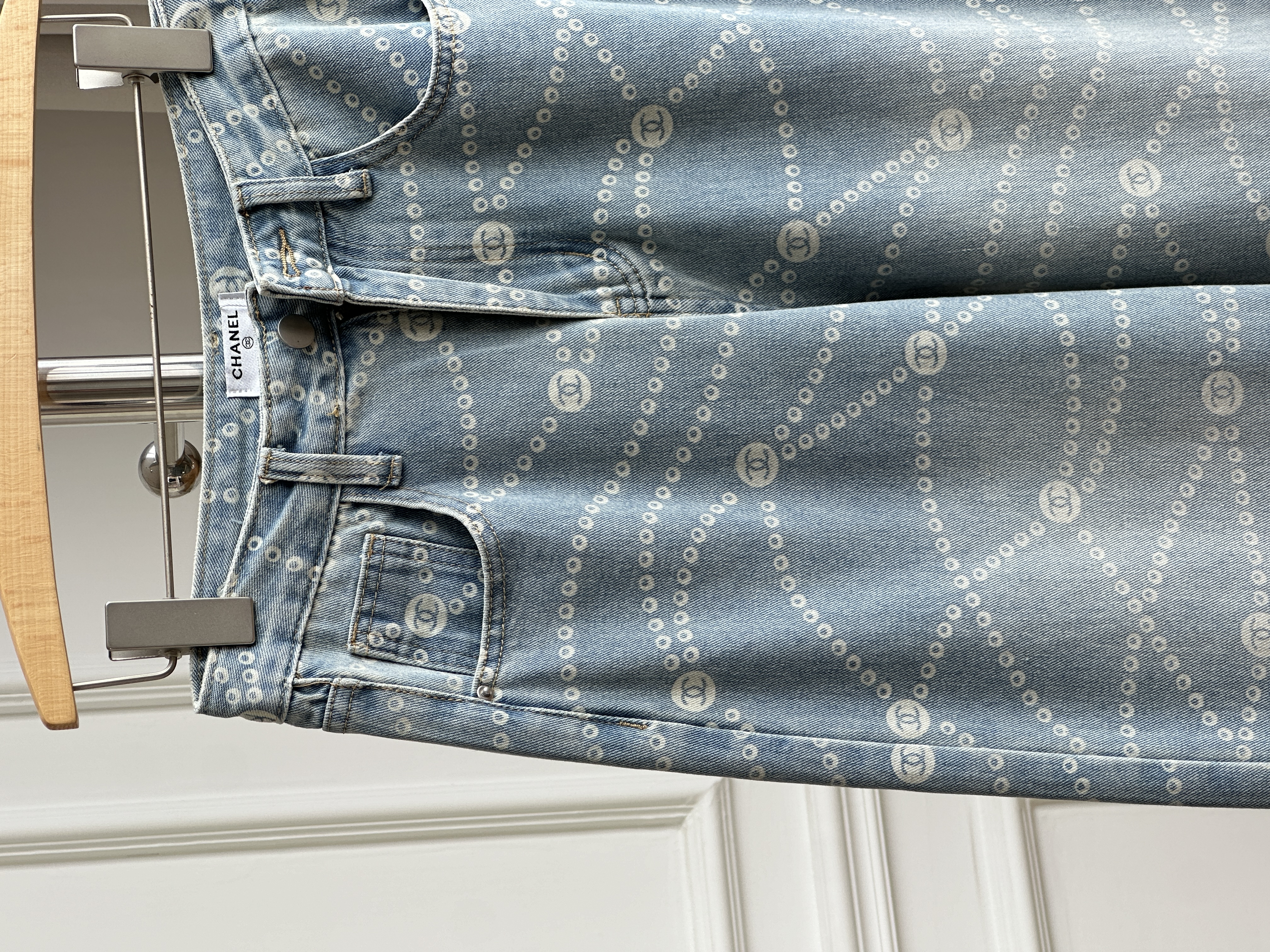 Chanel 25P Light Blue Pearl Chain Print Straight-Leg Jeans