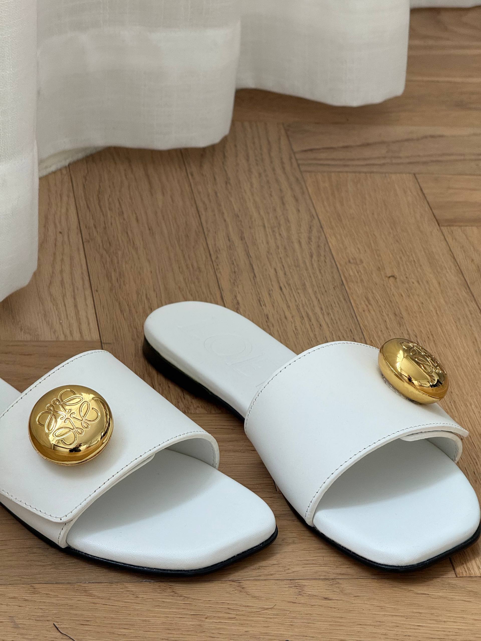 LOEWE Pebble Collection Leather Slides