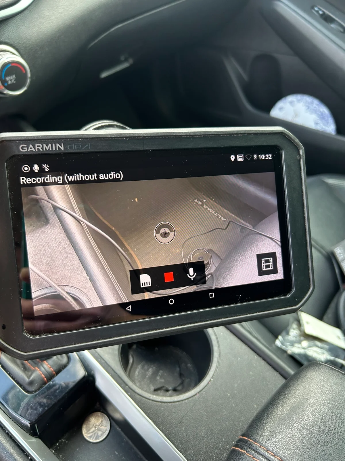 Garmin Dezl Truck/Car GPS with Dashcam! 6RMXW