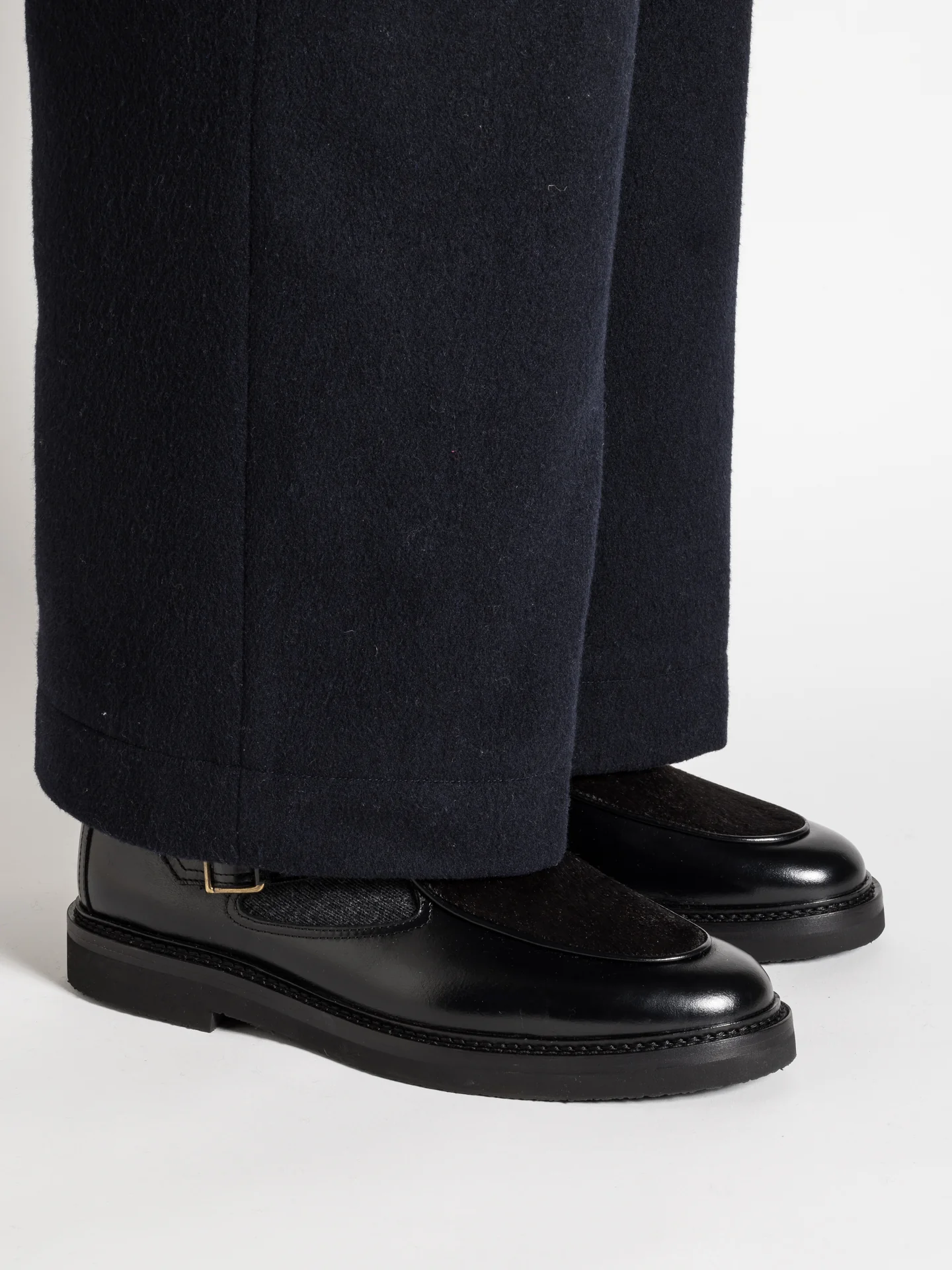 JO HAIRY CALF BLACK