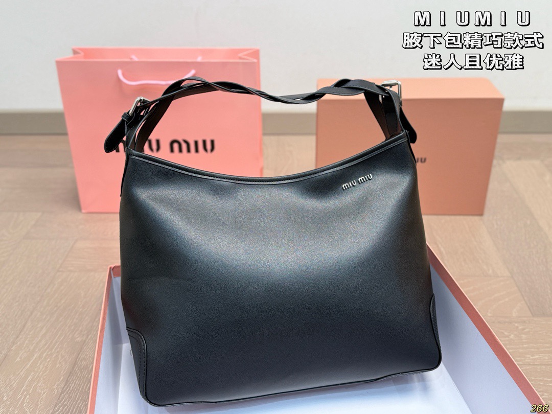 Miu Miu Underarm Bag