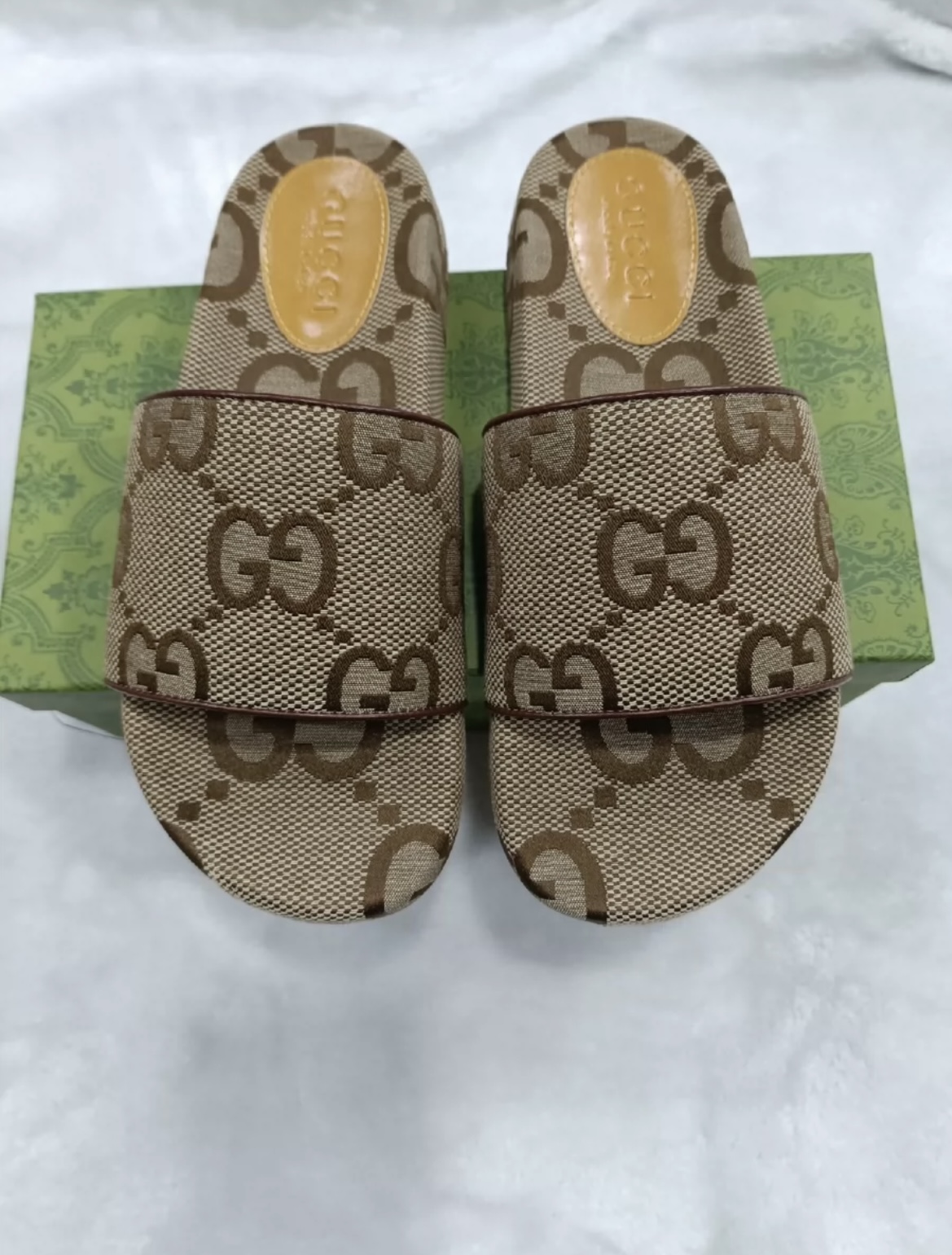 Gucci Big GG Full Logo Slide Brown