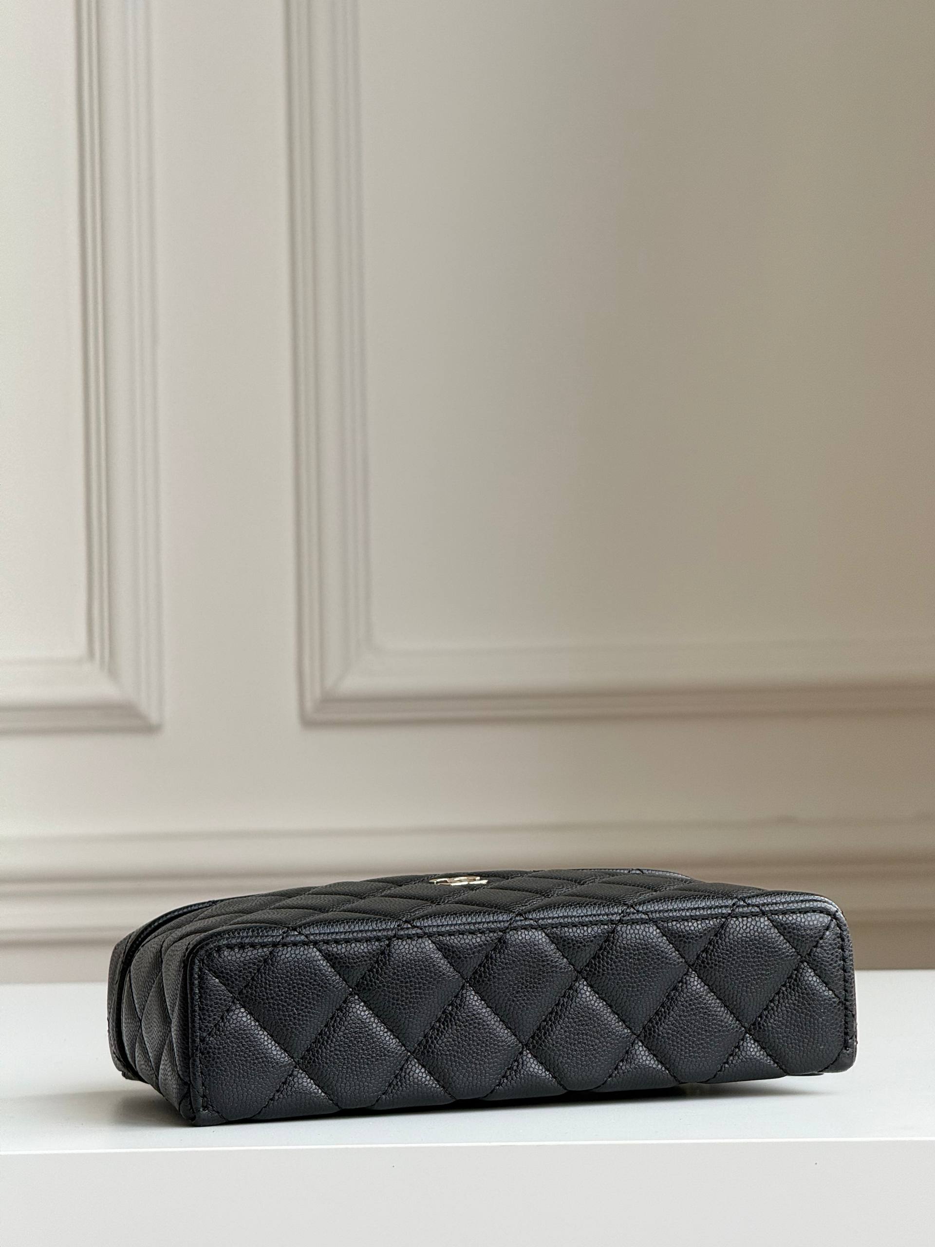 Chanel Caviar Leather Quilted Vanity Case