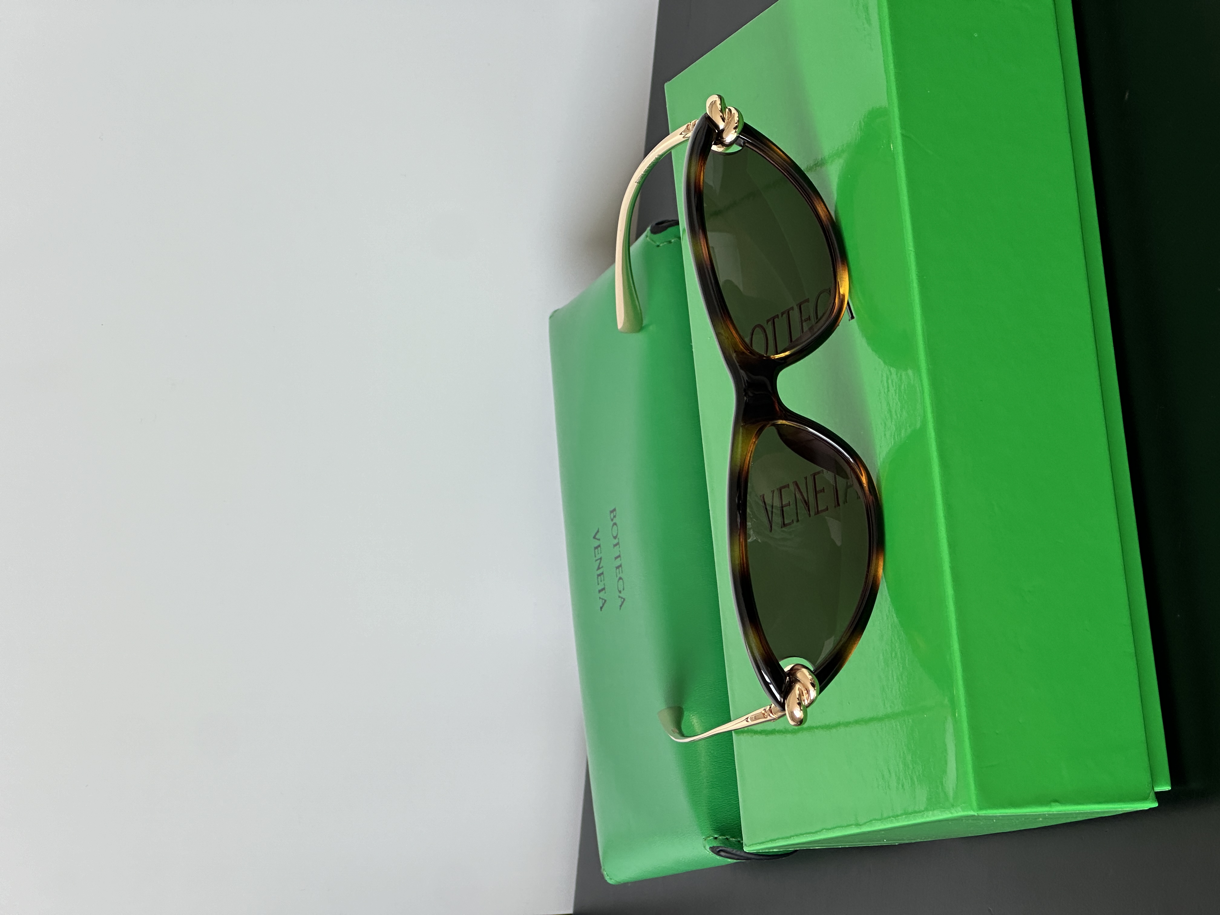 Bottega Veneta Twisted Metal Temple Tortoise Cat-Eye Sunglasses