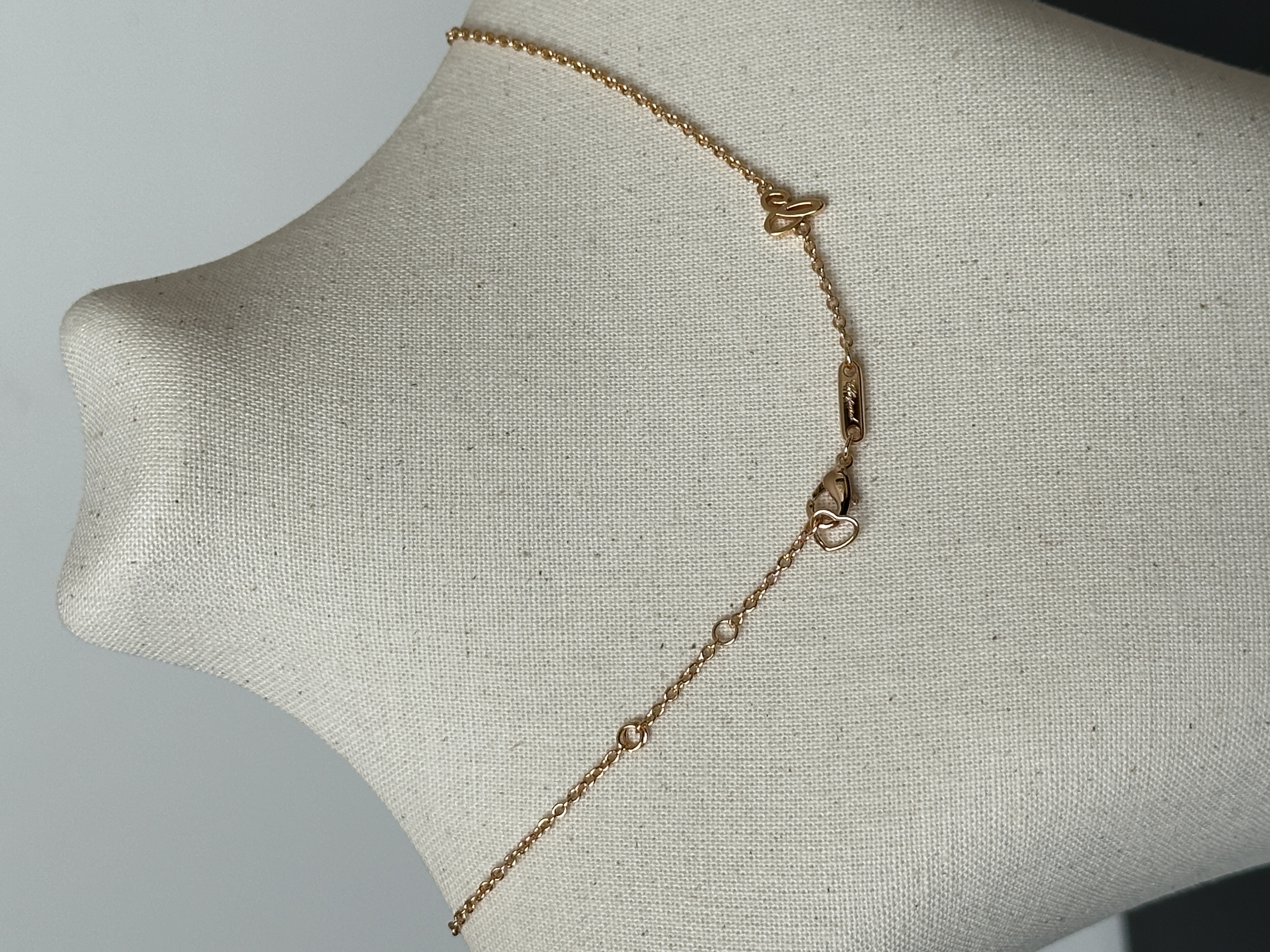 Sun & Moon Two-tone Round Pendant Thin Clavicle Necklace