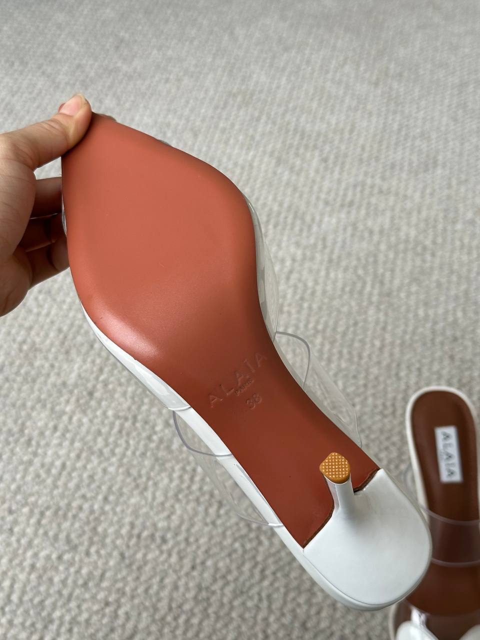 ALAÏA White Patent Leather Heart Pointed PVC Two-Strap Heel Mules