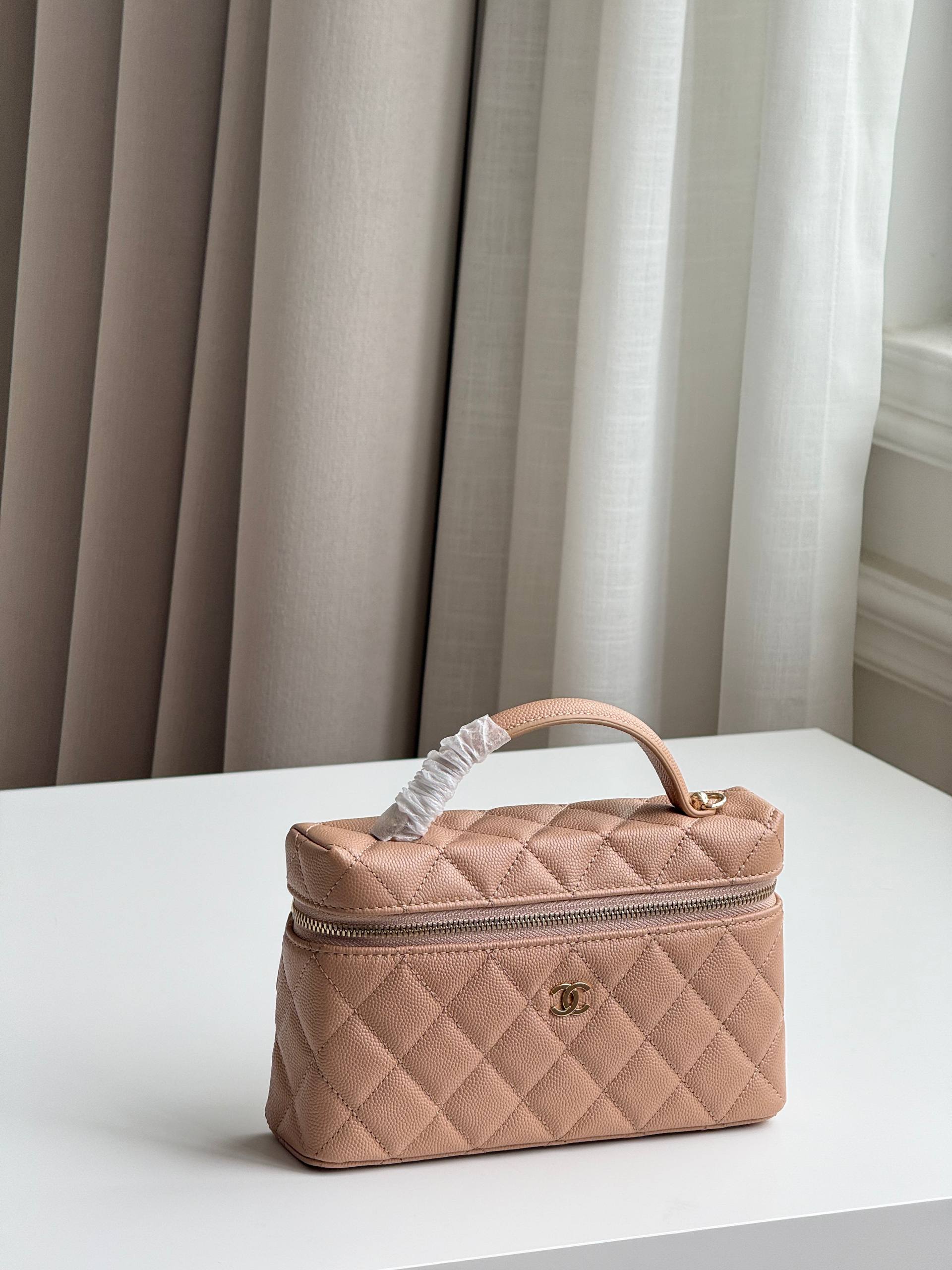 Chanel Caviar Quilted Top Handle Vanity Case Bag