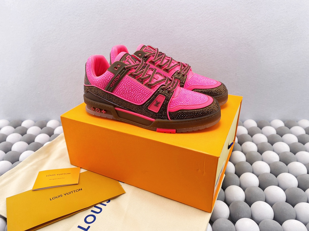 2024 LV Trainer Shinny Pink Swarovksi Crystals