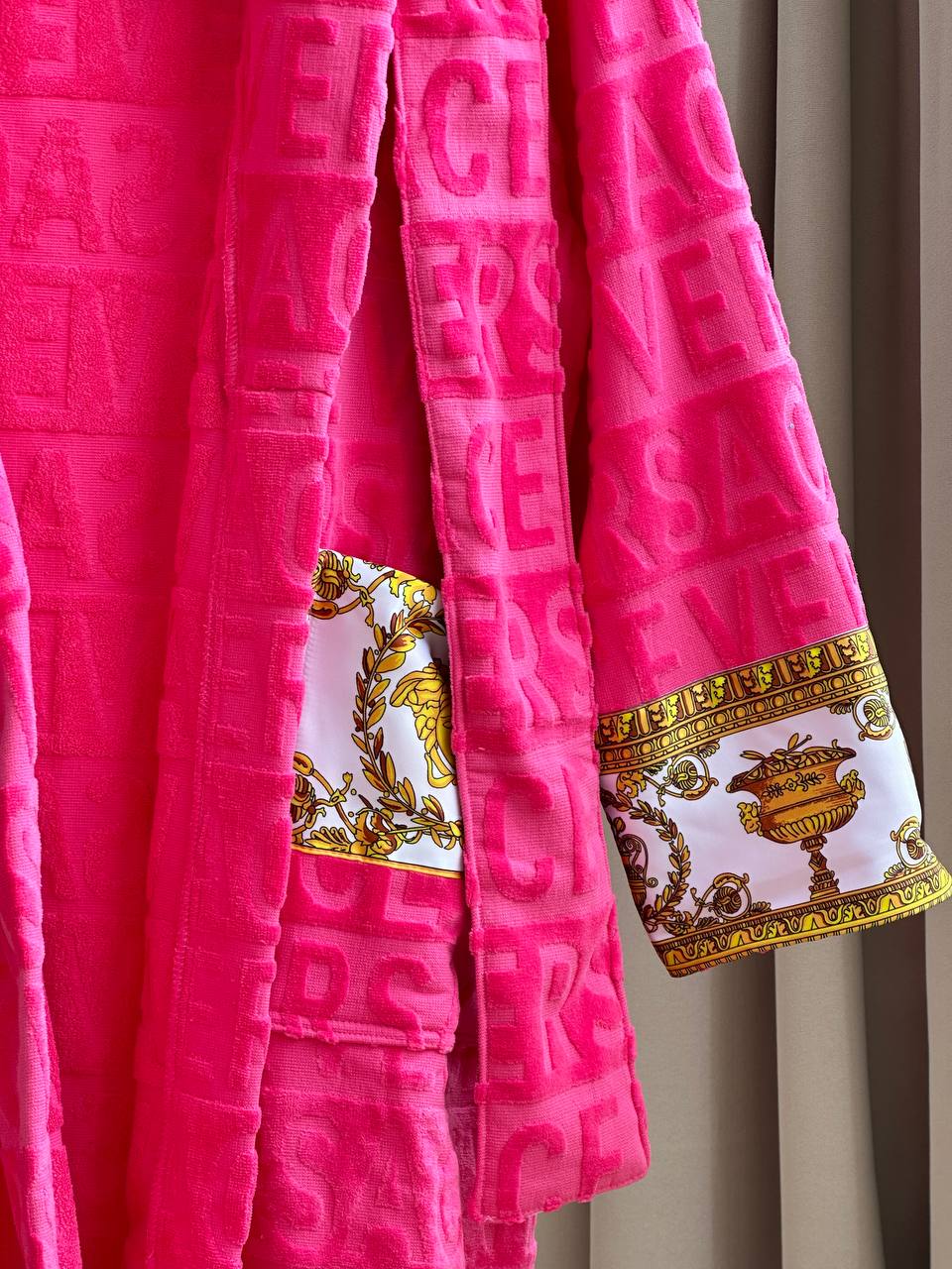 Versace I ♡ Baroque Pink Allover Logo Cotton Terry Bathrobe