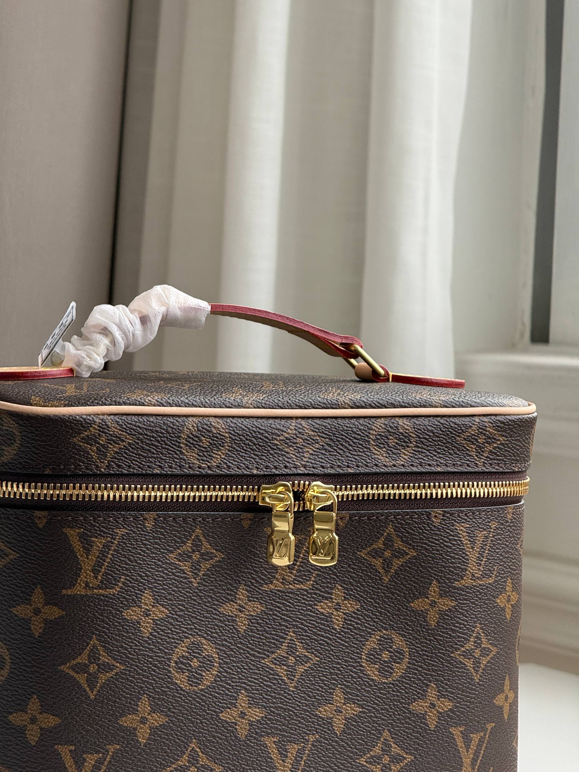LV Monogram Handheld Cosmetic Vanity Case Bag