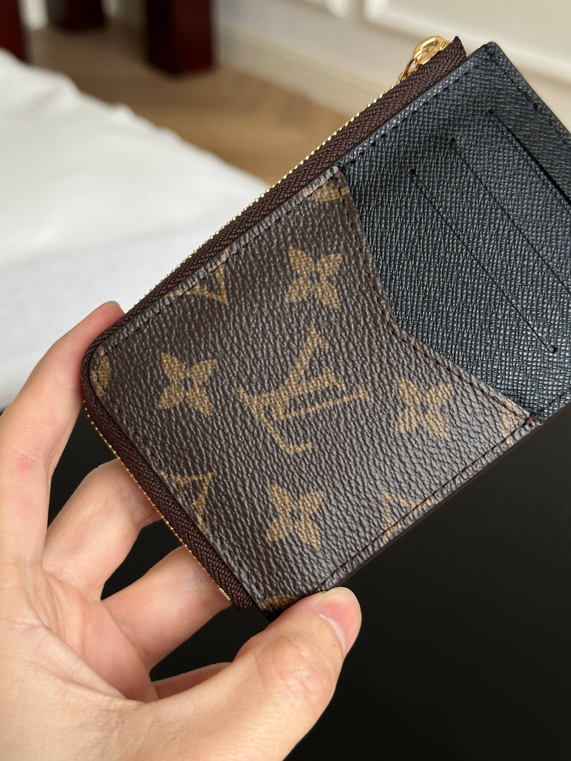 Louis Vuitton Monogram Envelope Zipped Card Coin Wallet