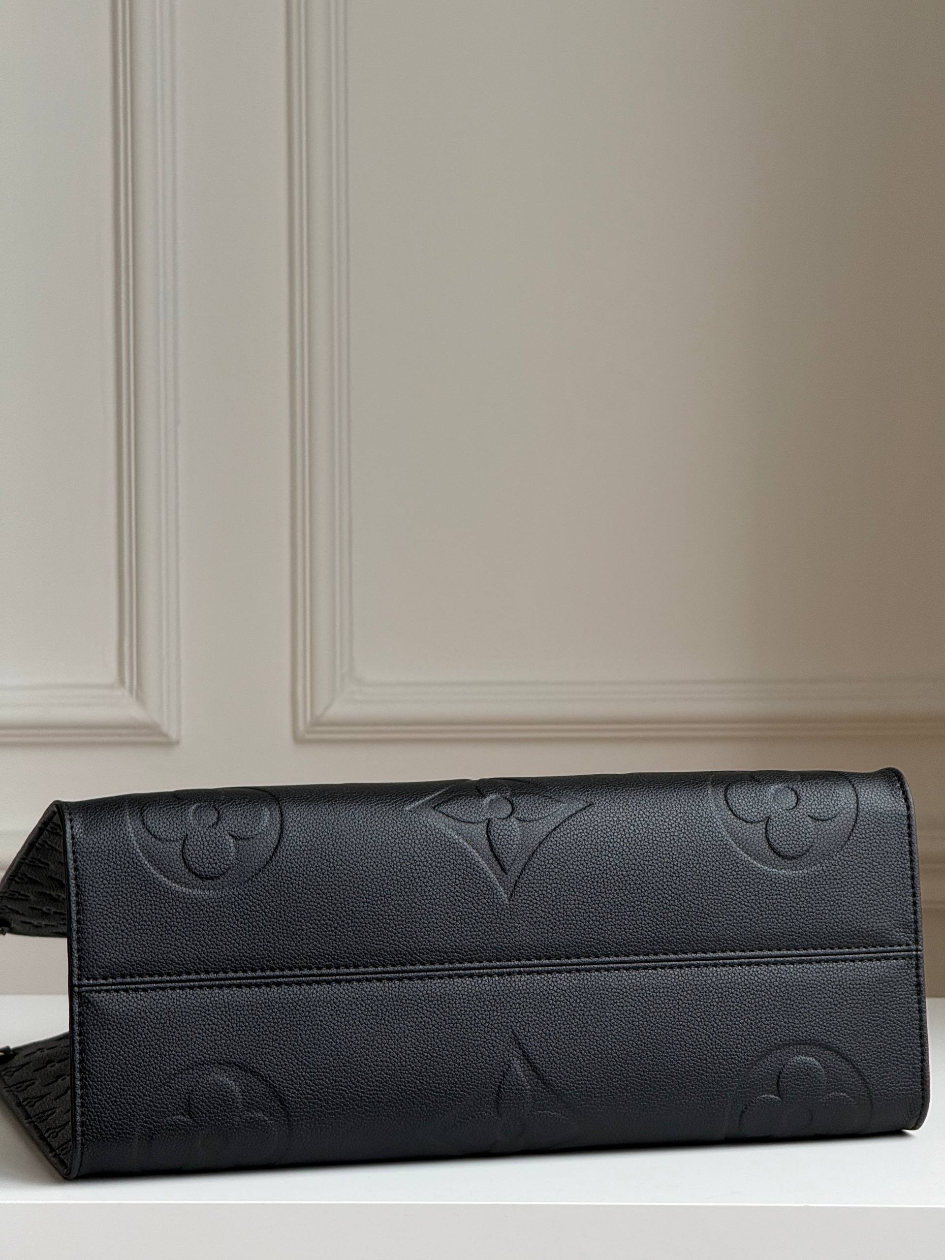 Louis Vuitton OnTheGo MM Tote Bag