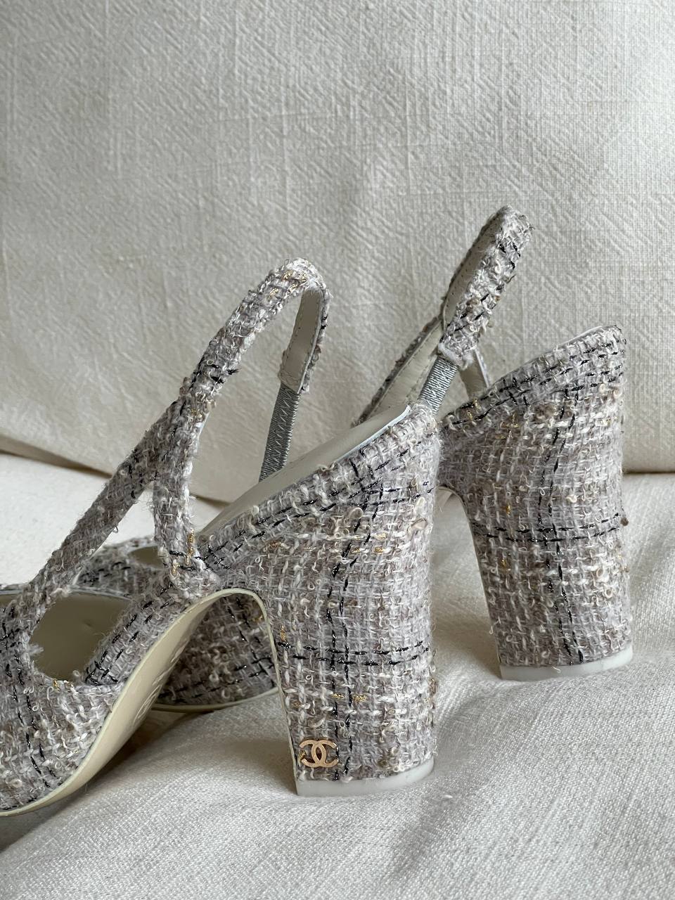Chanel Grey Silver Tweed & Off-white Leather Slingback Block Heel Pumps
