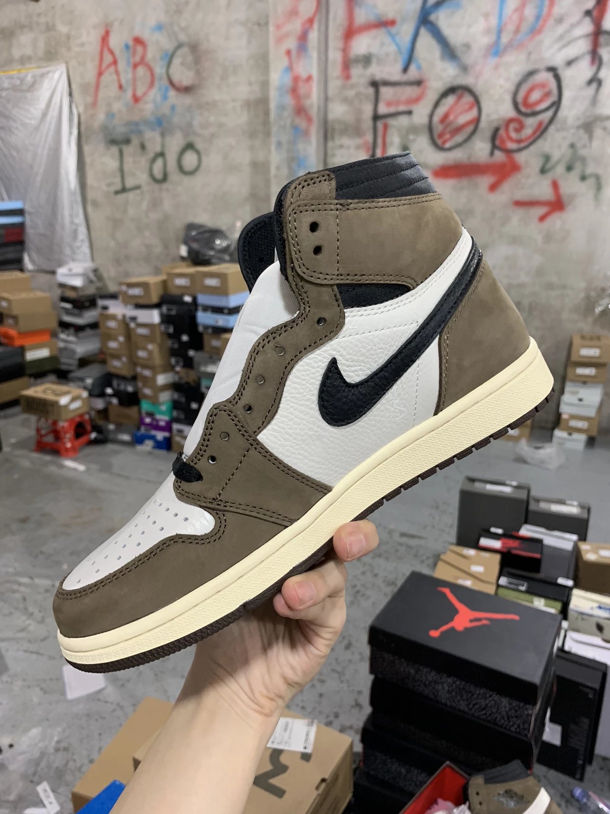 Travis Scott AJ 1 High Brown