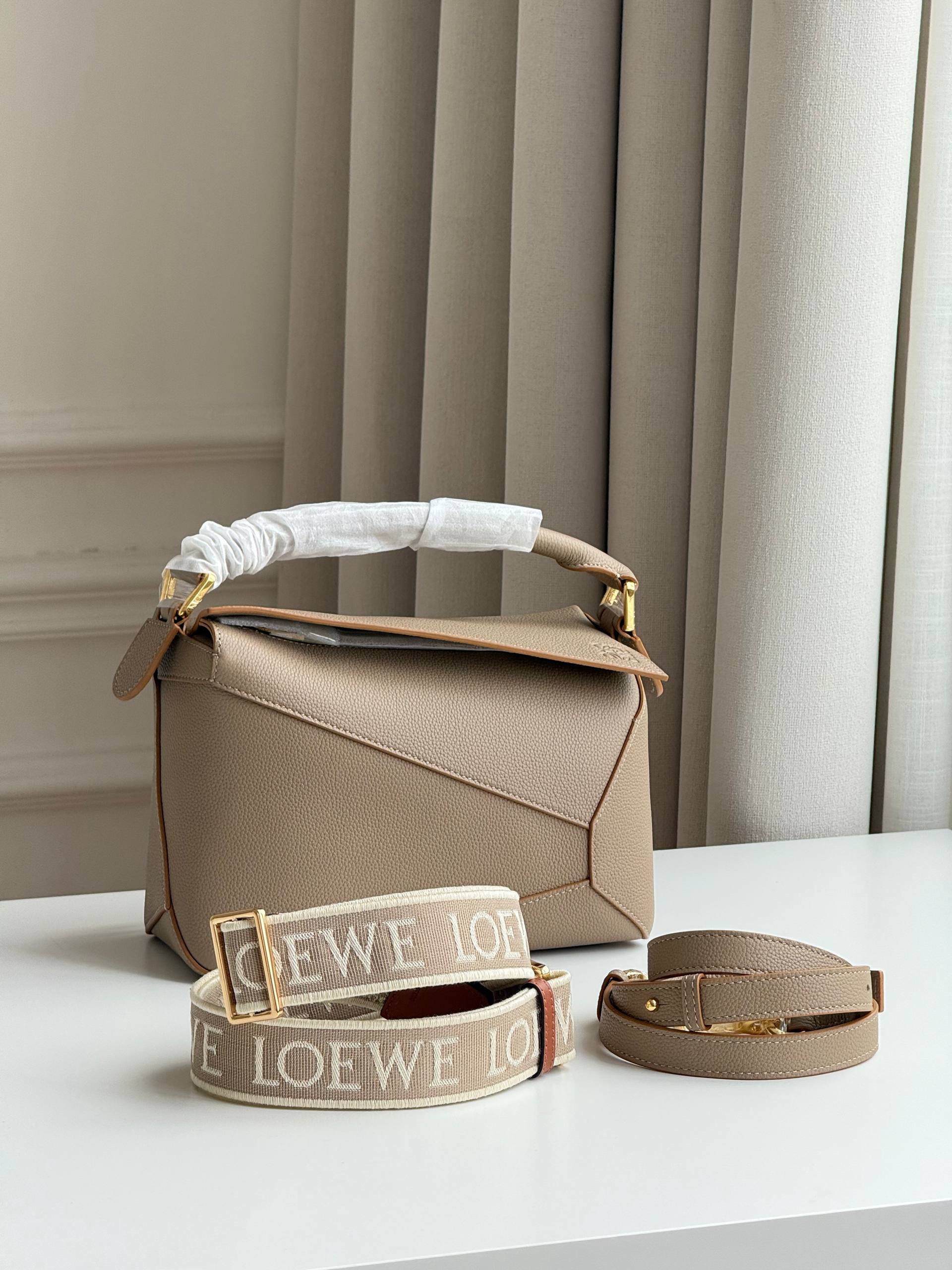 LOEWE Puzzle Geometric Splicing Bag