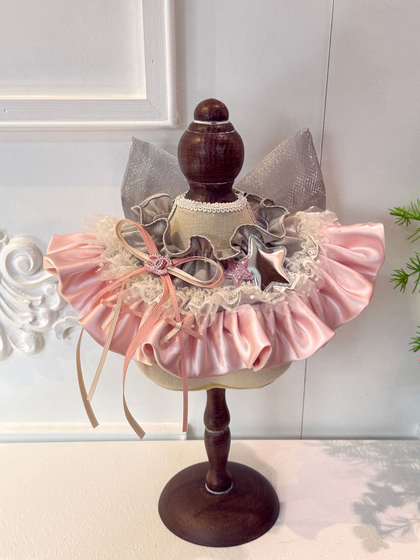 Hand-crafted Pink Silver Star Lace Ruffle Pet Bib Princess Style Elastic Neck Scarf with Bow Star Decor - MAISONKAIRON