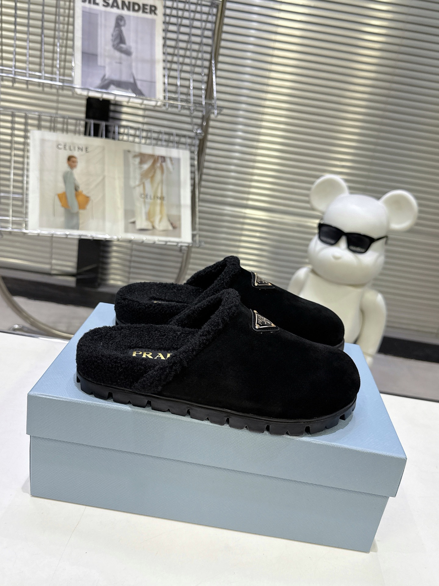 Prada shearlina-lined Suede Mules