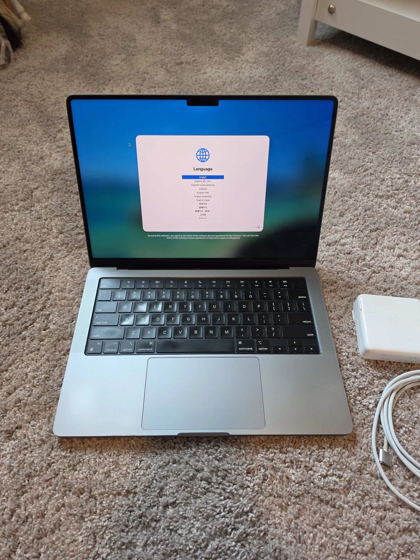 14-inch MacBook Pro - Space Gray - Apple M1 F0C9U
