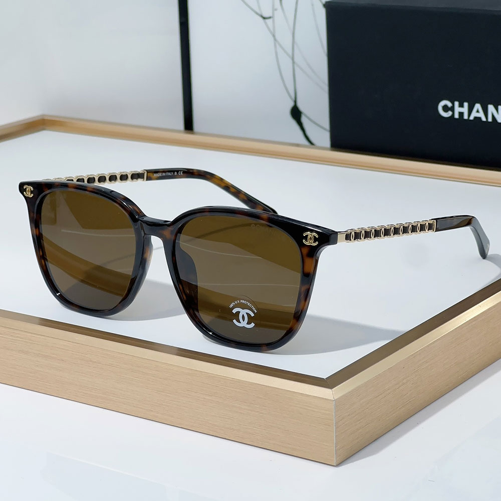 Chanel  Mirror leg Hollowed out Logo Sunglasses Top quality