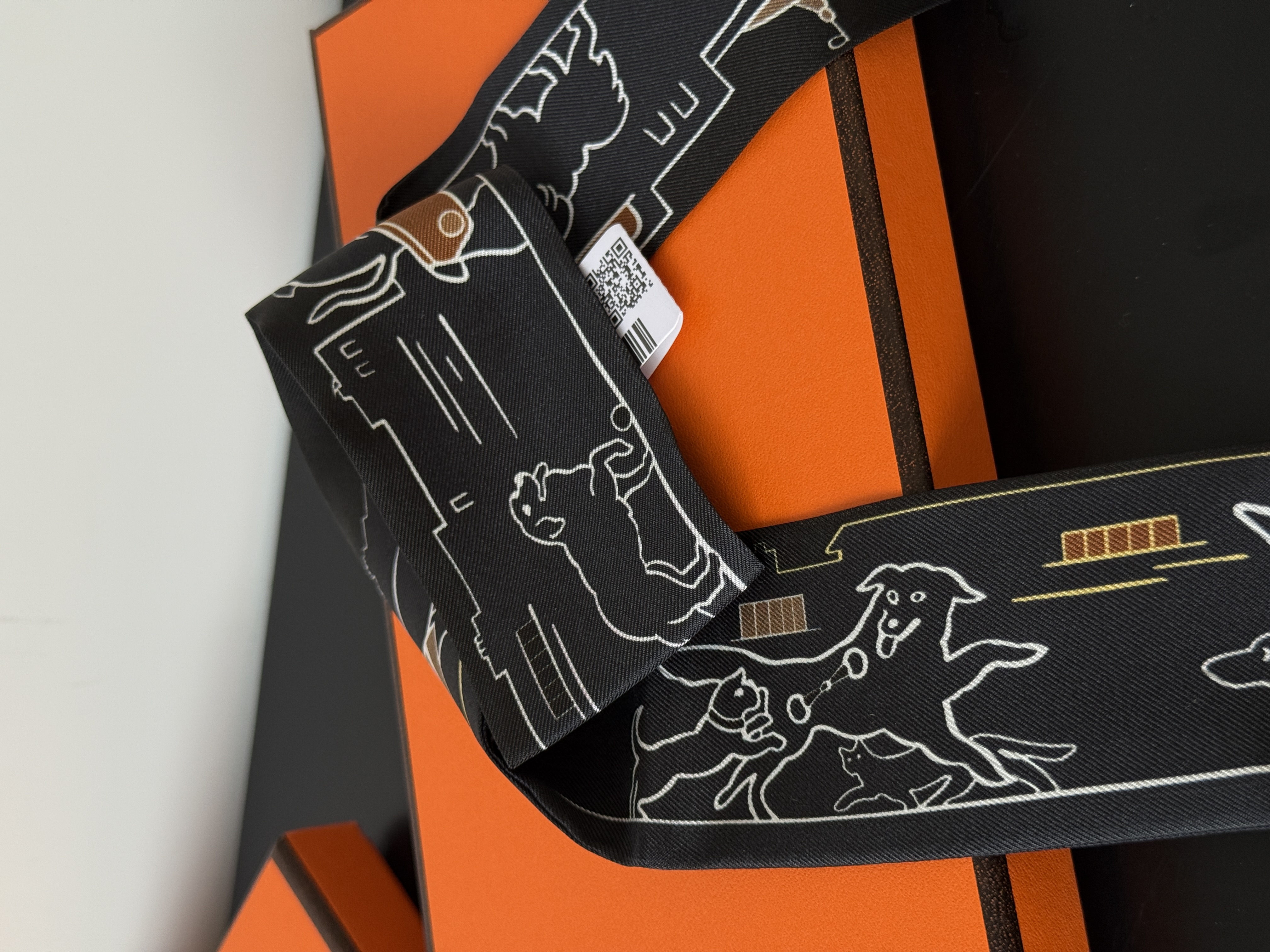 Hermès Twilly Scarf 