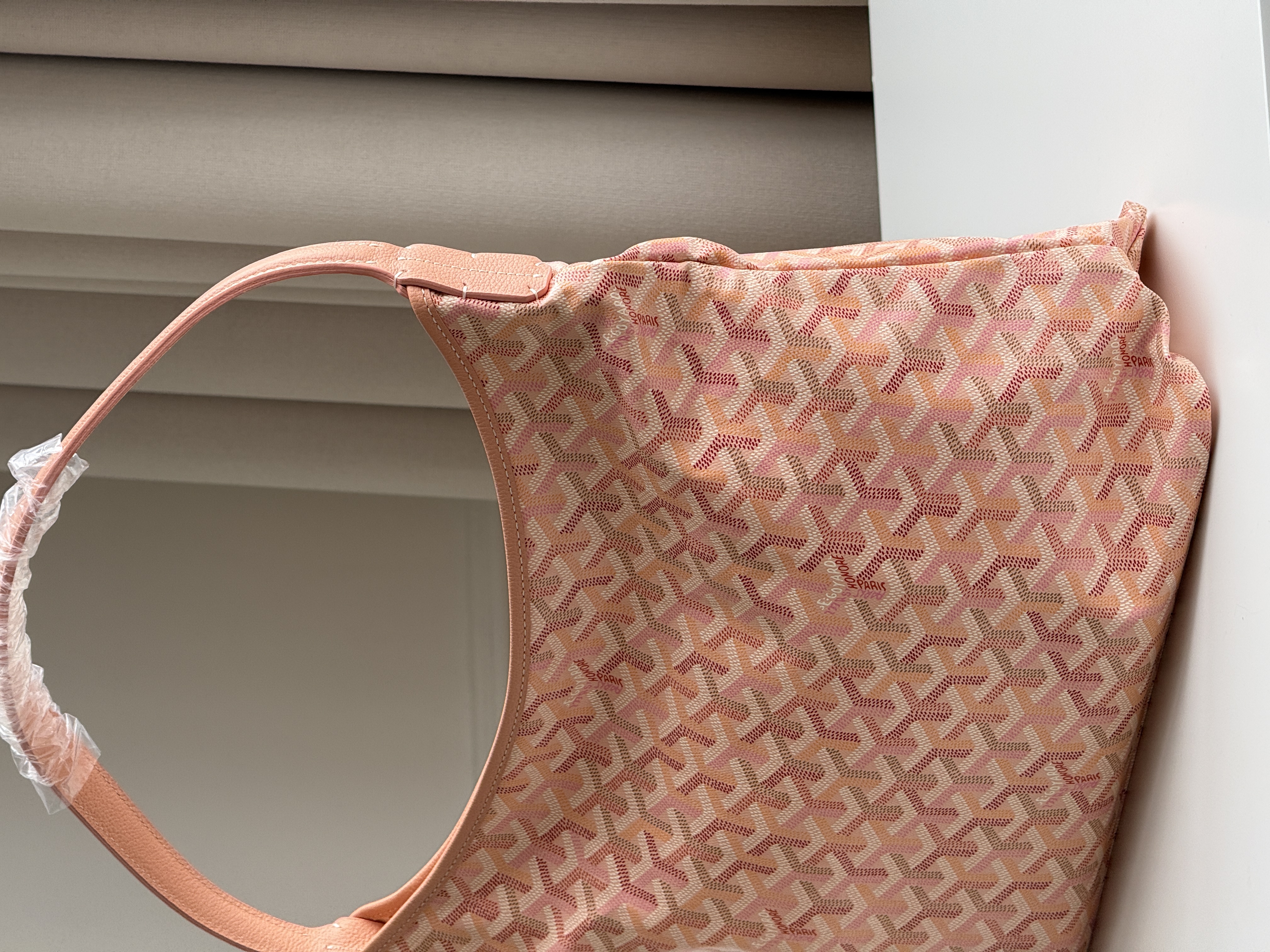 Goyard Boheme Hobo Sakura Pink Goyard Hobo Bag