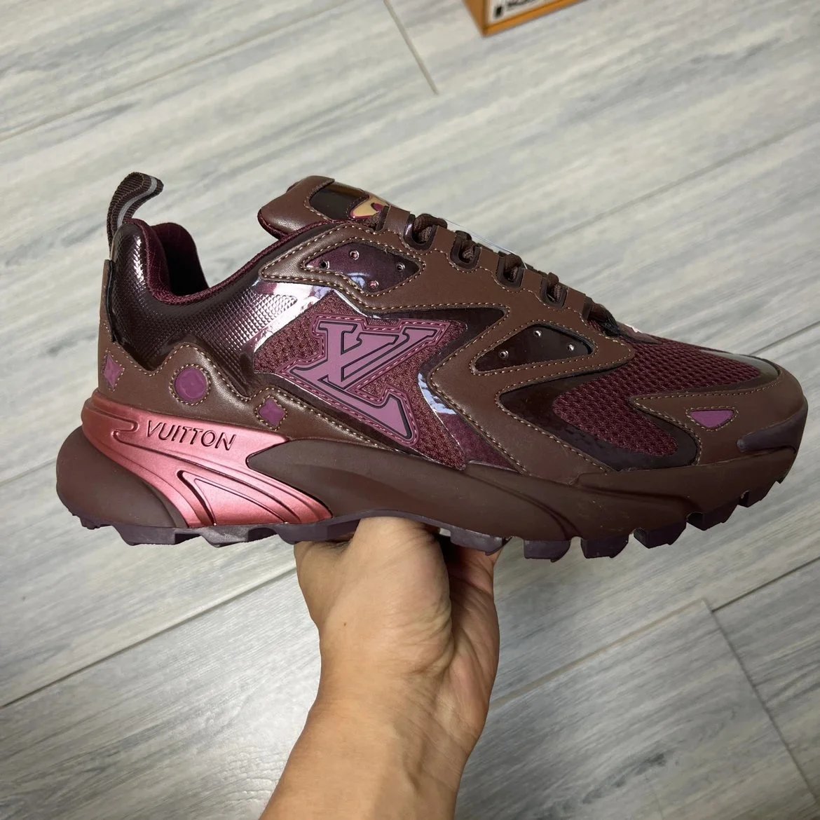 LV Runner Tatic Dark Brown Color