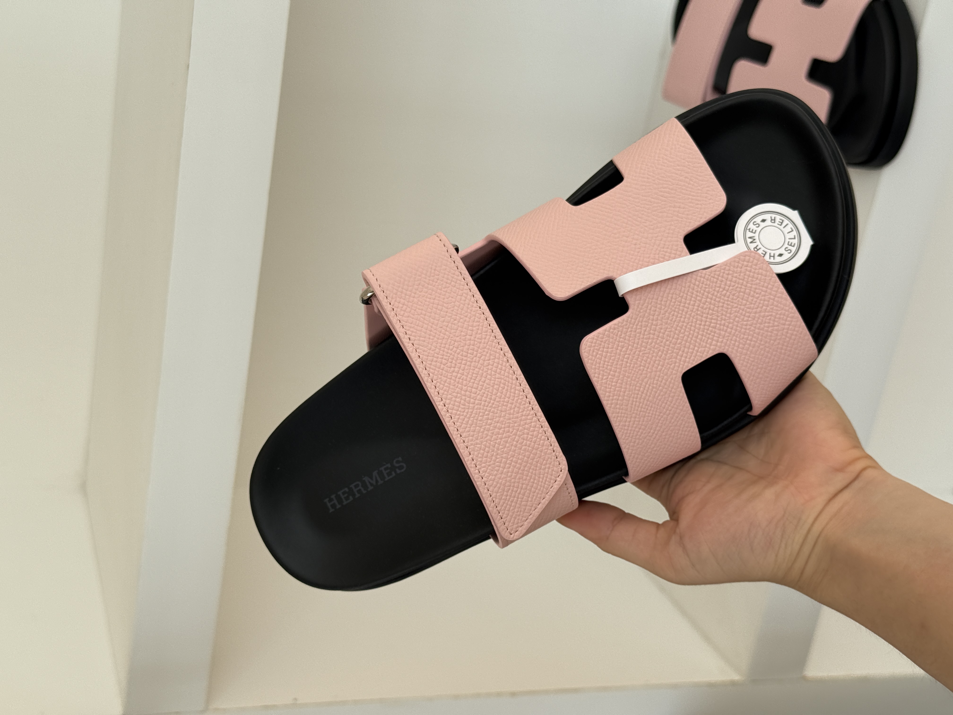 Hermès Chypre sandals, Sakura pink Epsom leather