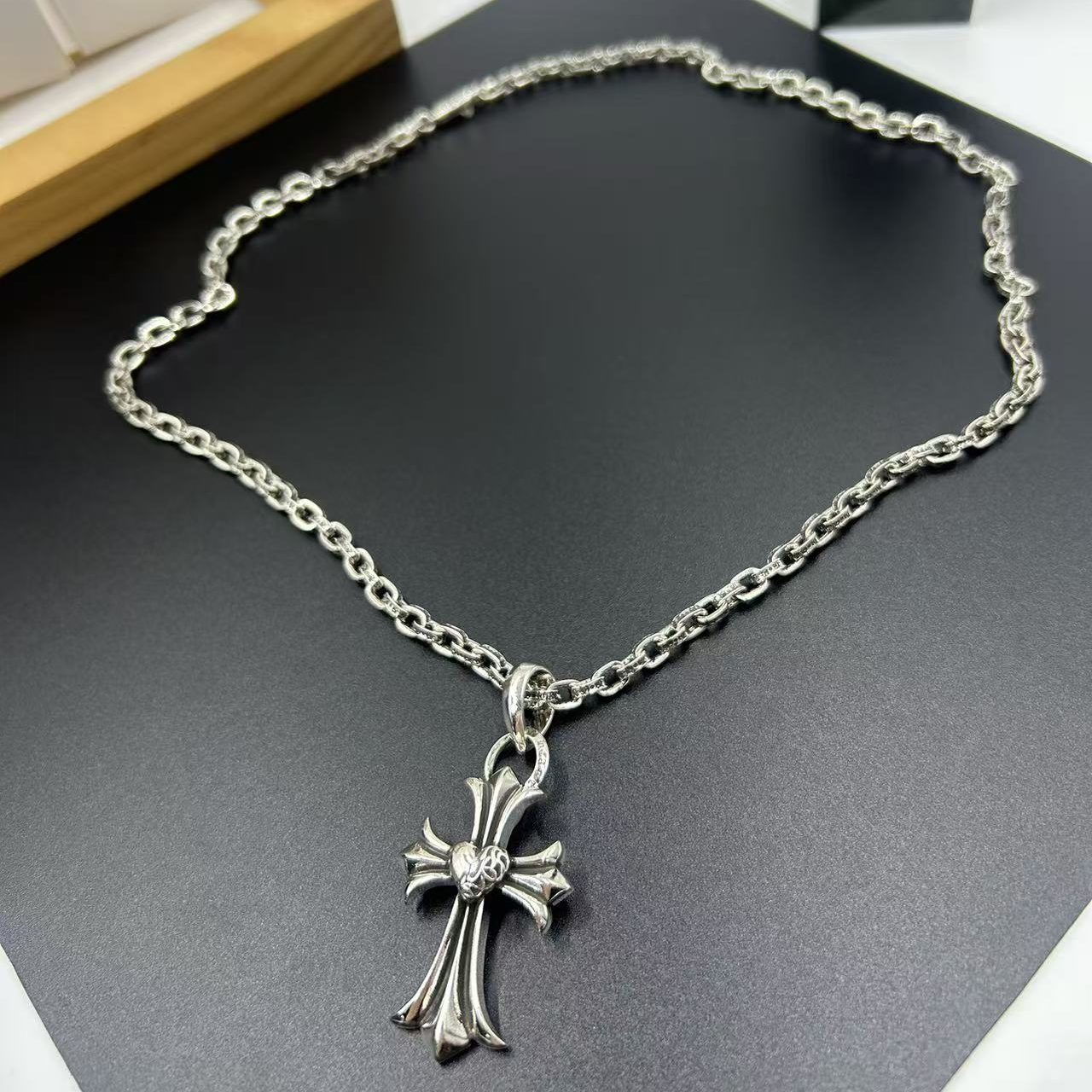 CHROME HEARTS CLASSIC CROSS NECKLACE