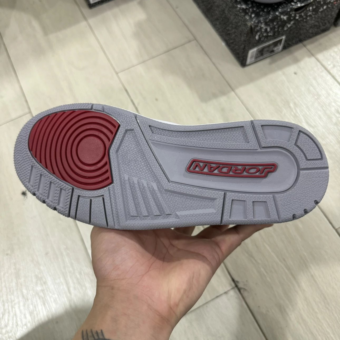 Air Jordan 2 White & Red Color