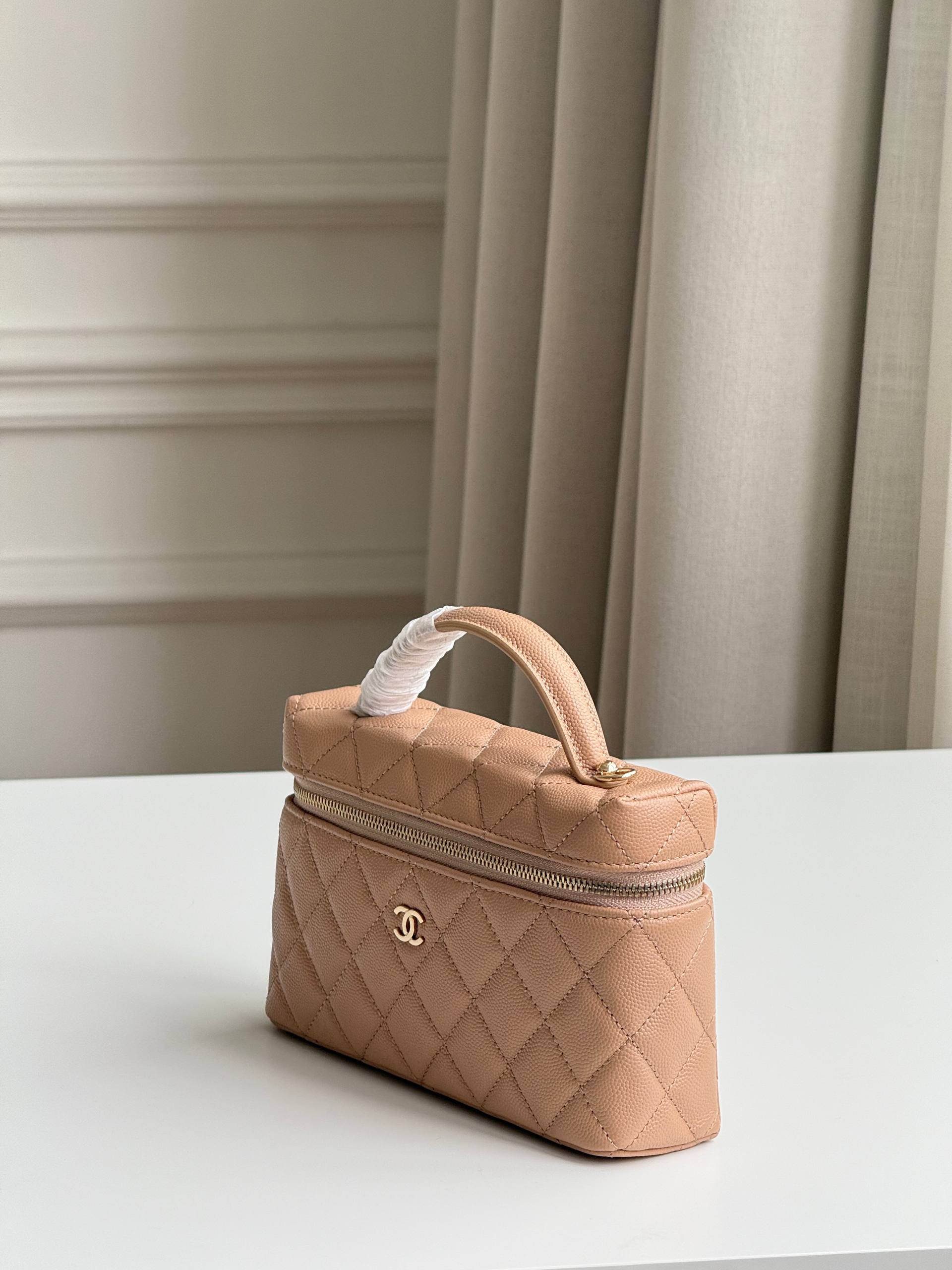 Chanel Caviar Quilted Top Handle Vanity Case Bag