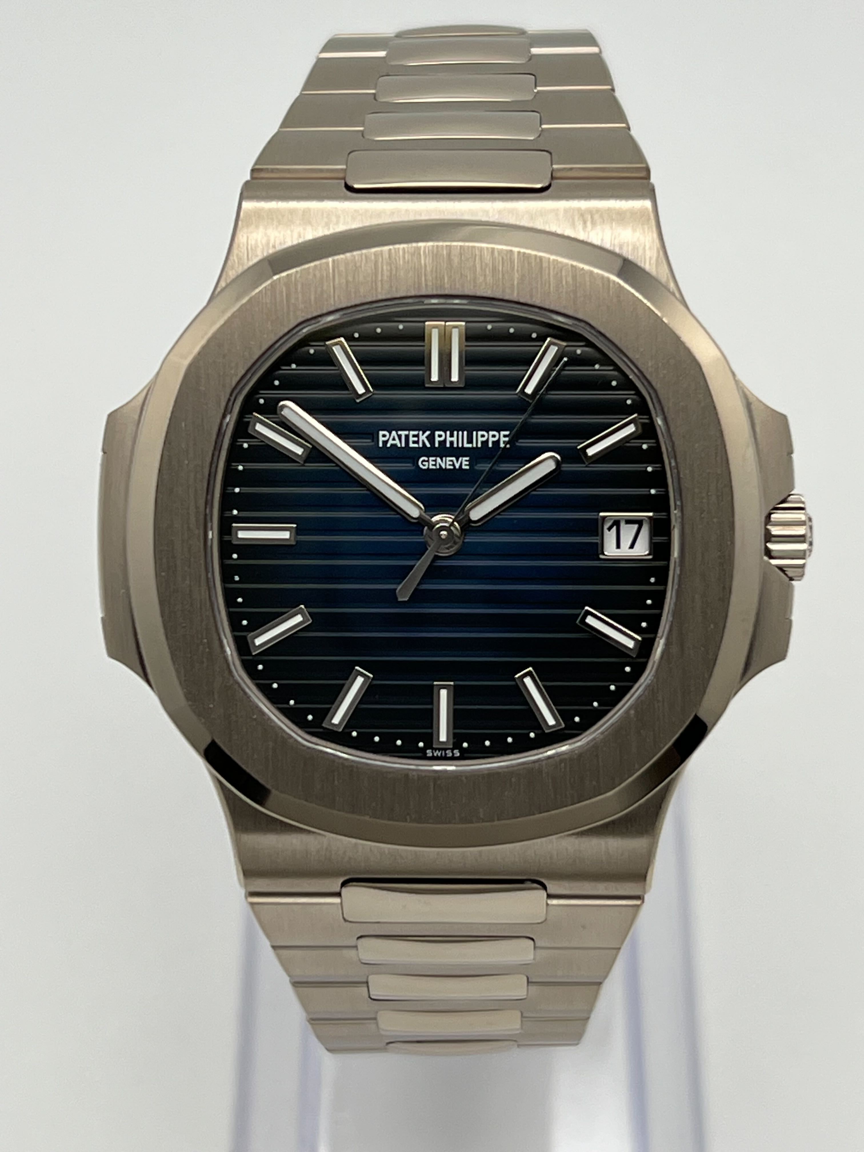 Patek Philippe Nautilus White Gold Blue Dial 5811/1G-001【1:1 Replica】