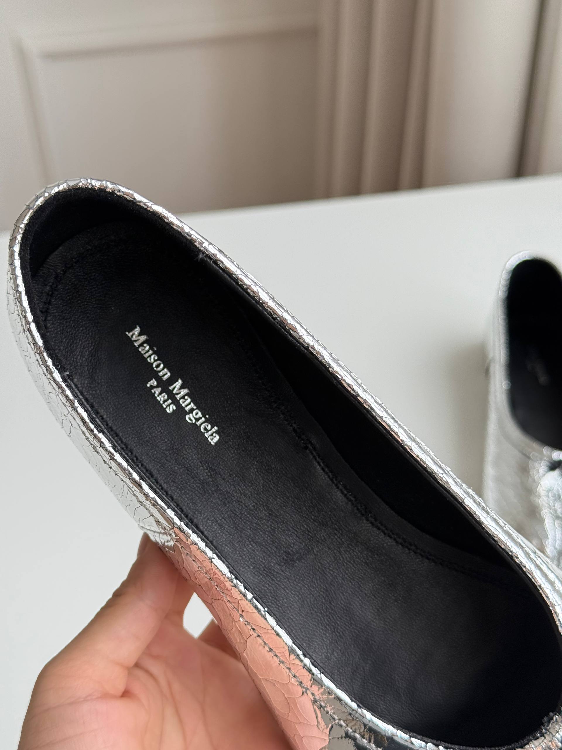 Maison Margiela Silver Crackled Tabi Split-Toe Ballet Flats