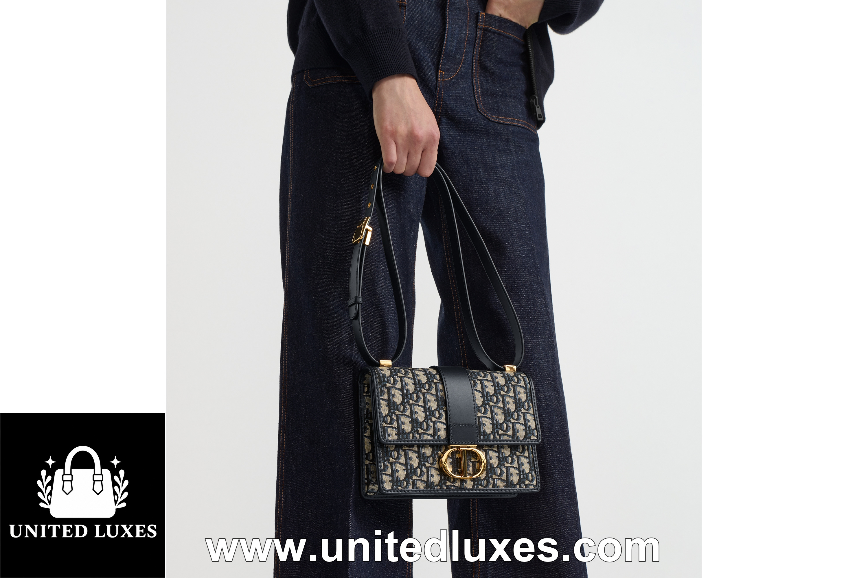 Replica Small 30 Montaigne Bag
