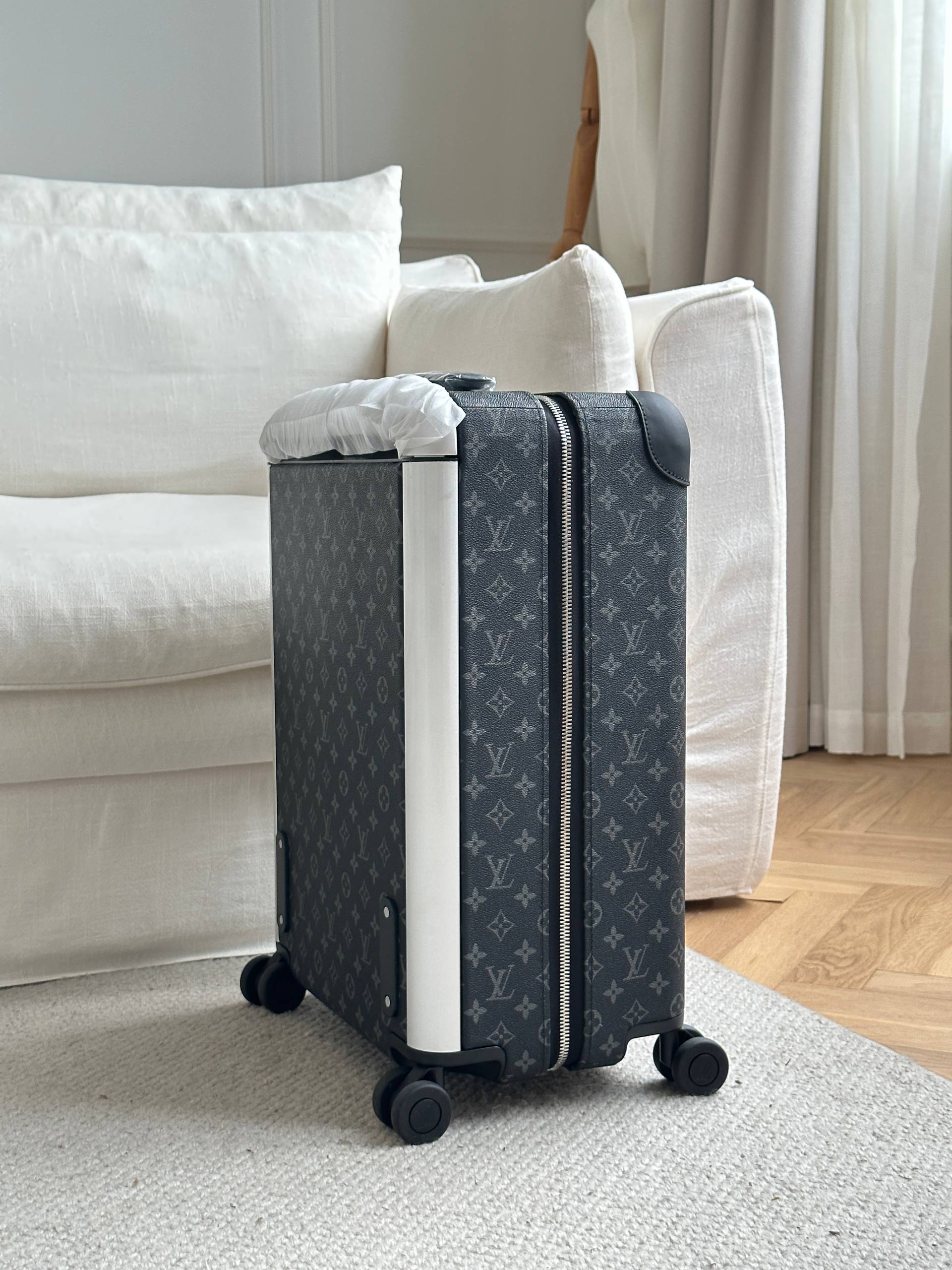 Louis Vuitton Monogram Eclipse 4-Wheel Rolling Carry-on Luggage